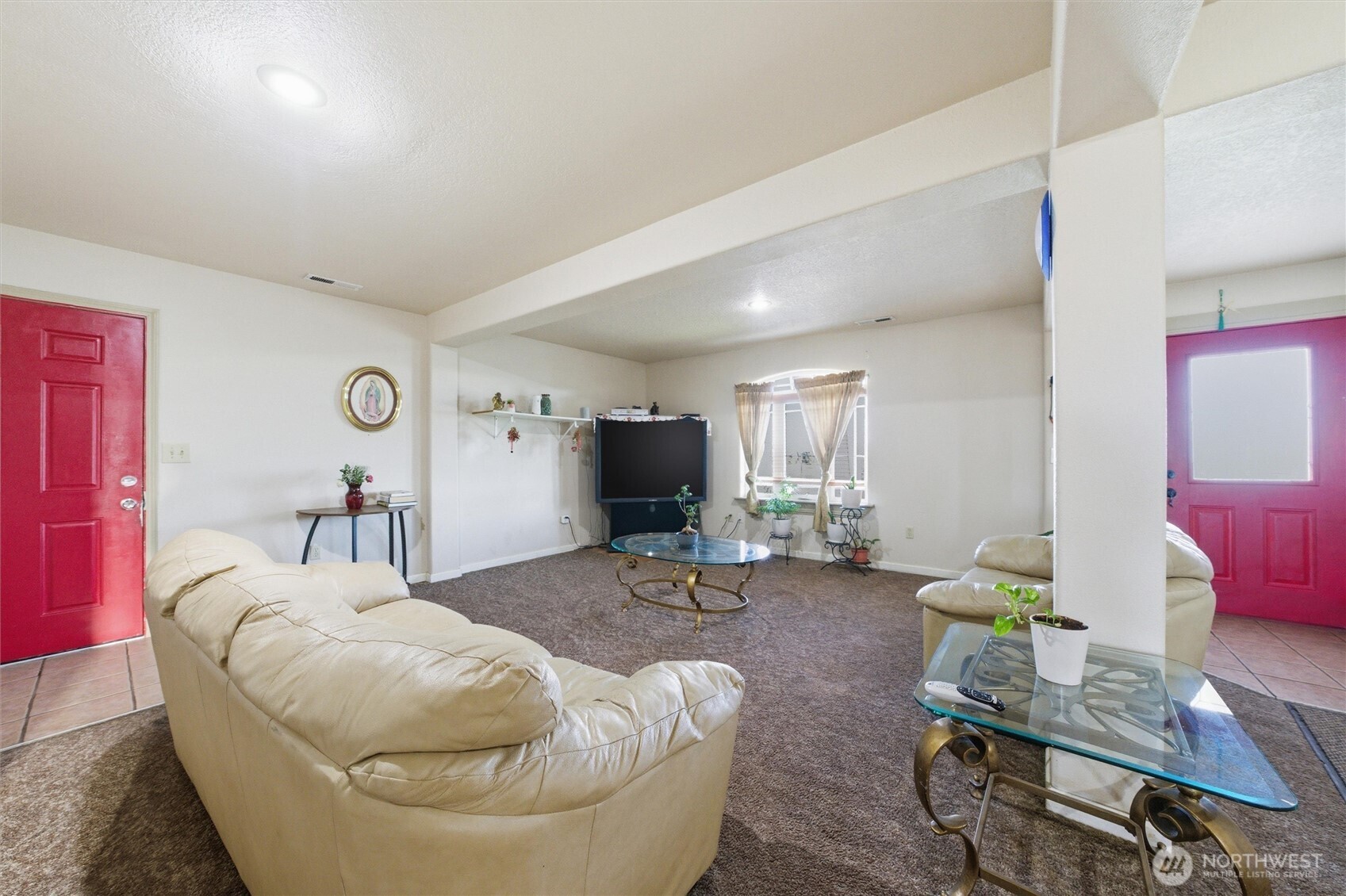 237 Reeds Road Property Photo 6