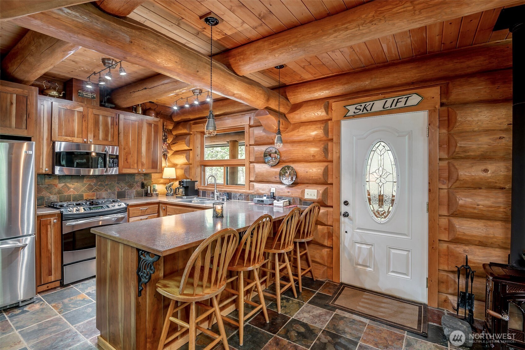 107 Goat Rocks Drive Property Photo 19