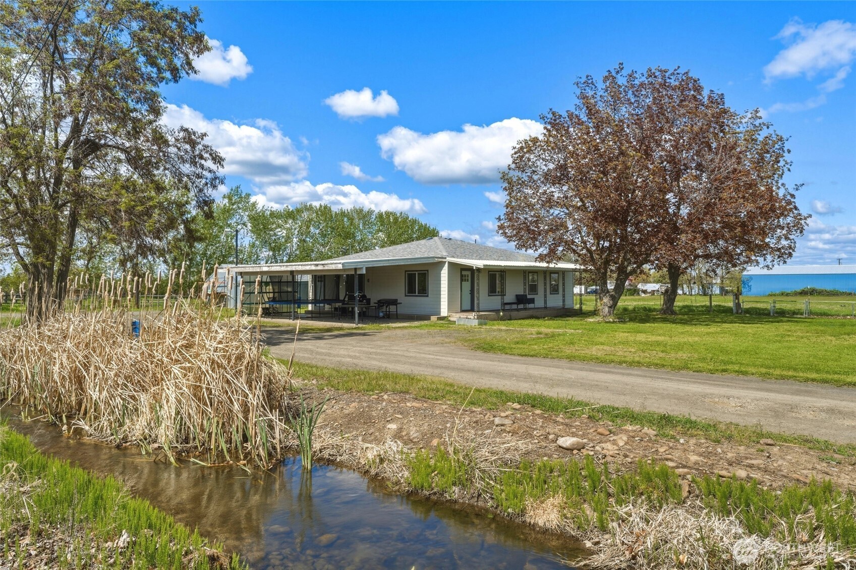 84240 Weis Road Property Photo 1