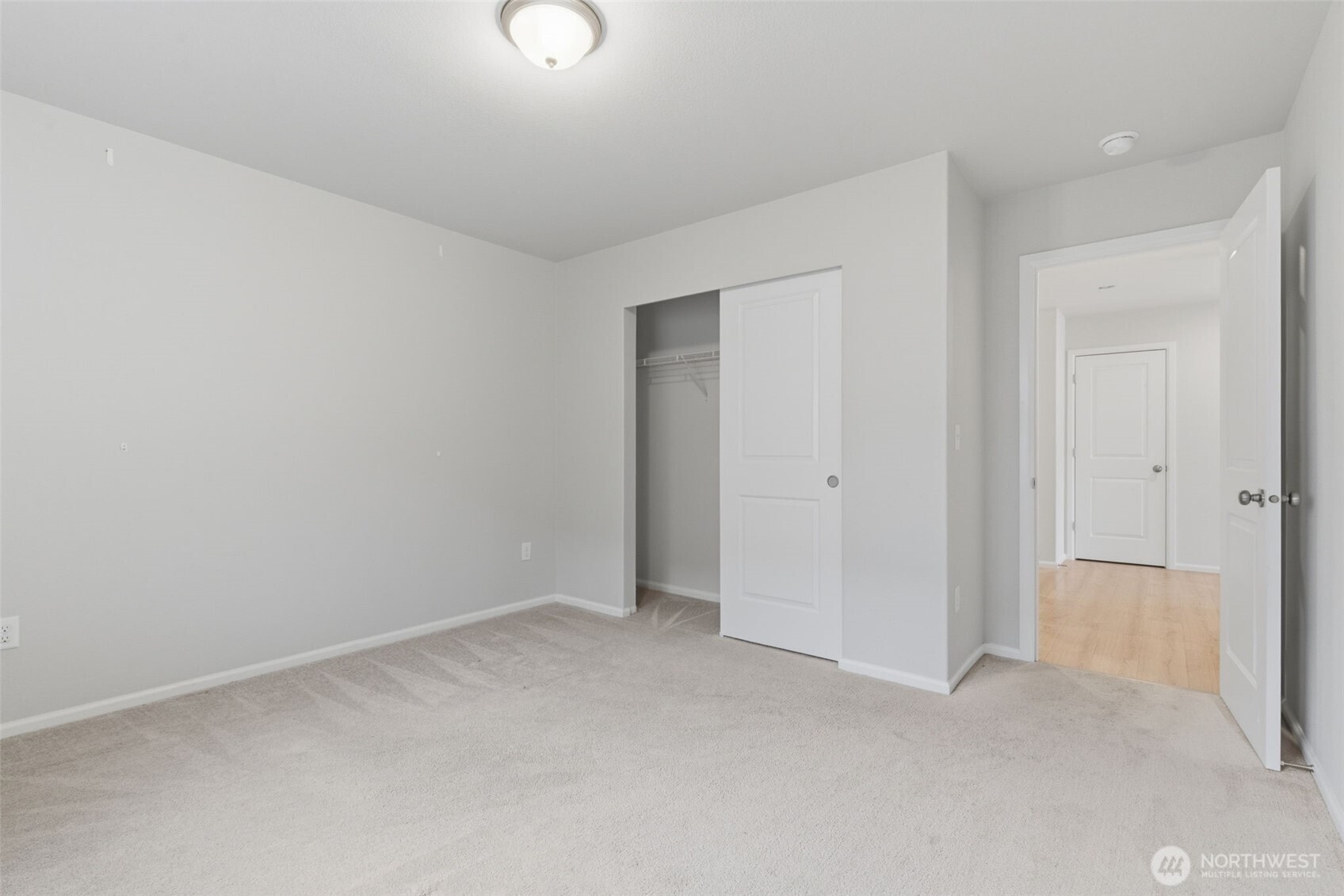 430 Ne Ridge Point Boulevard Property Photo 6