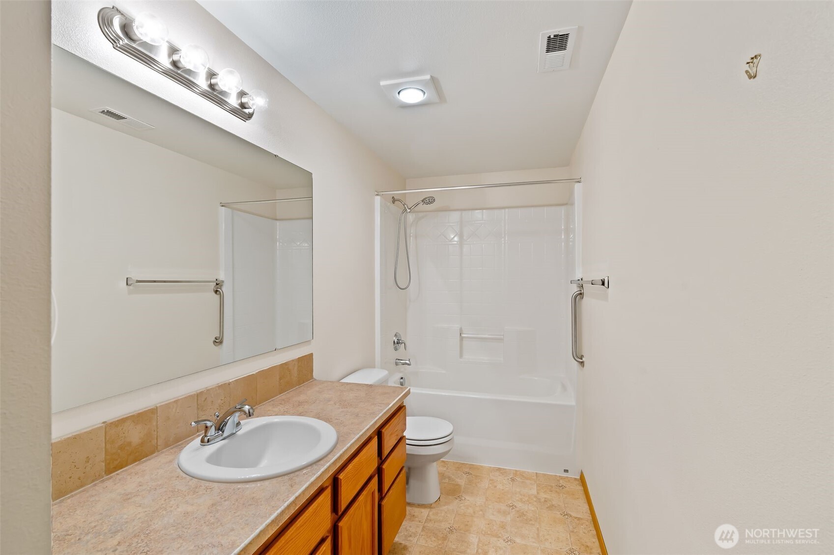 3320 Wilson Creek Road Property Photo 13