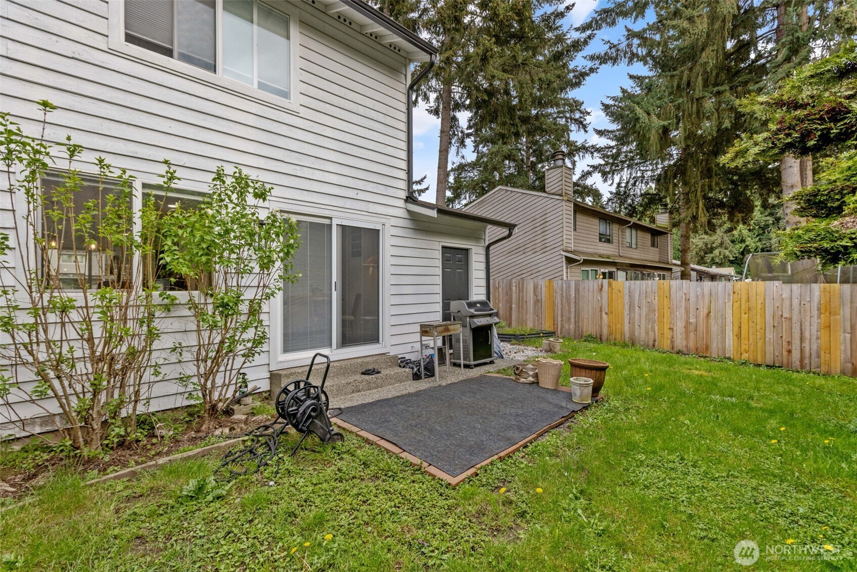 2811 K St Property Photo 10