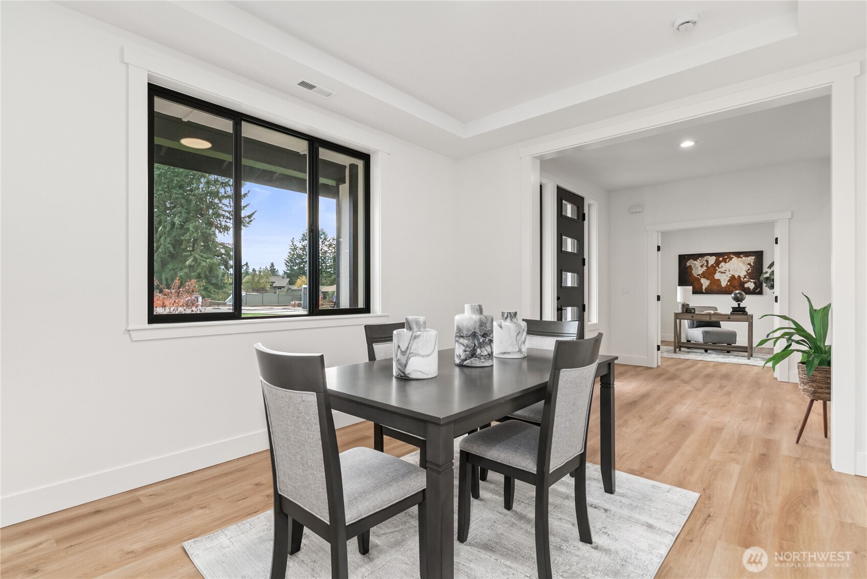 15809 239th Street Property Photo 4