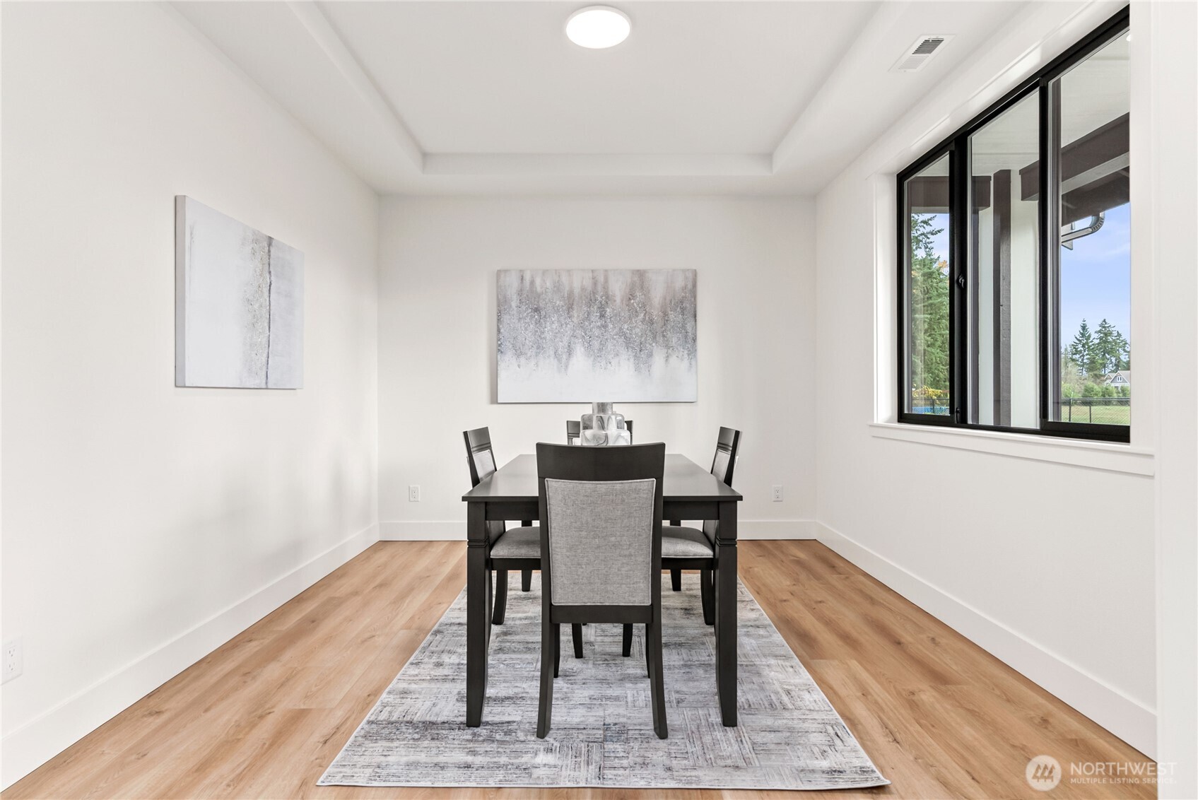15809 239th Street Property Photo 5