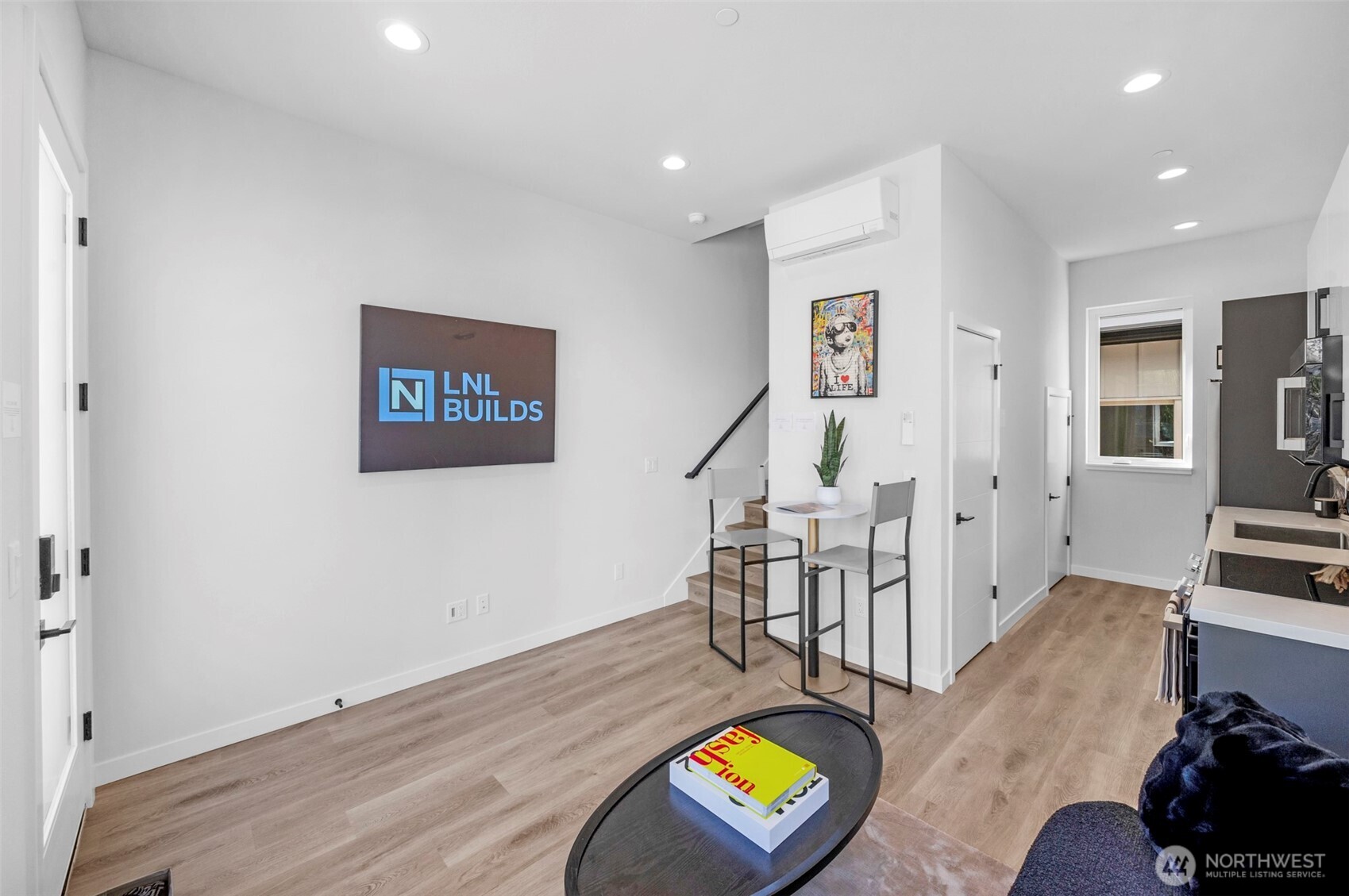 6725 Carlton Avenue A,b,c Property Photo 12