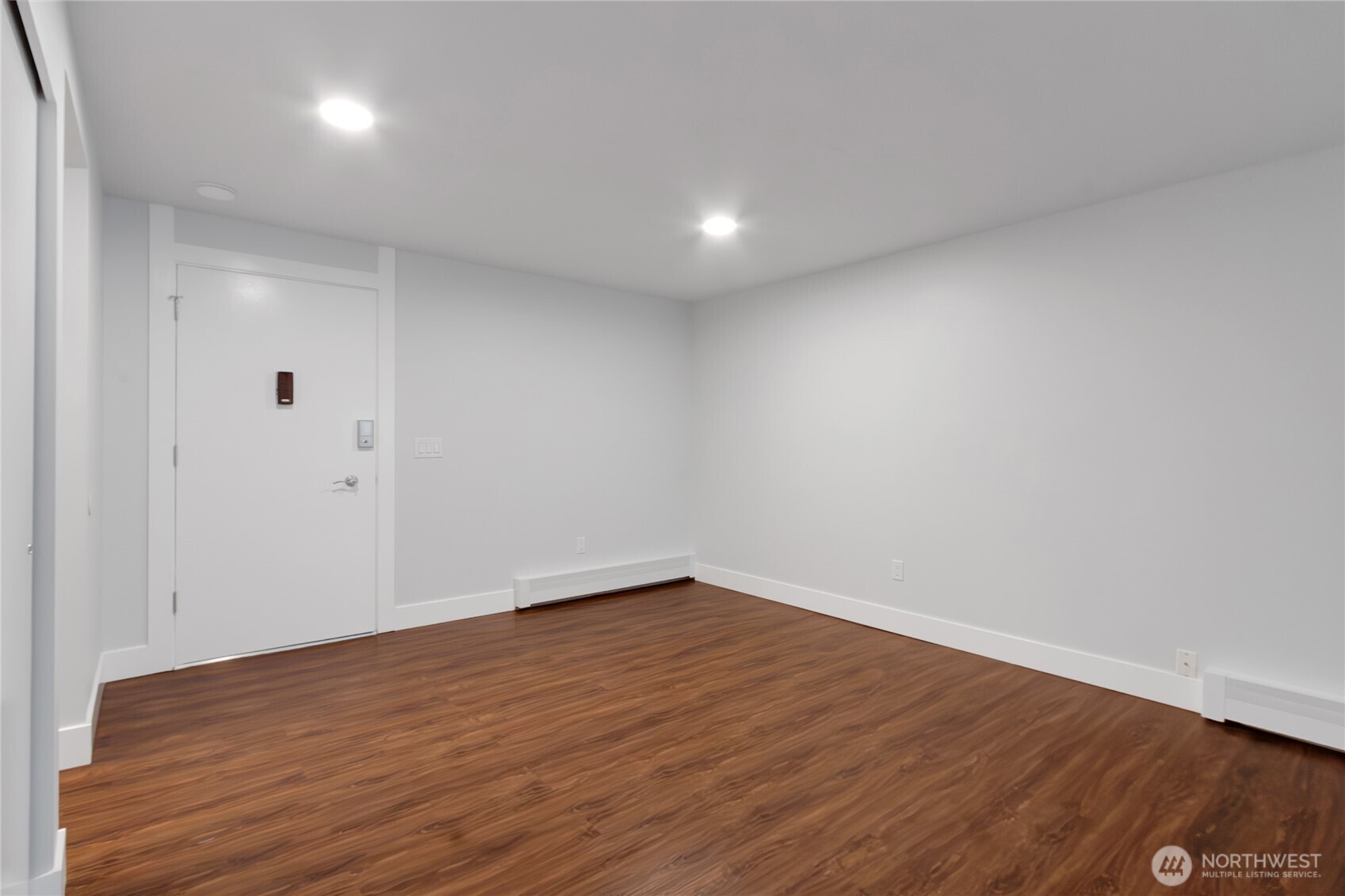 7425 Ruby Drive C6 Property Photo 16