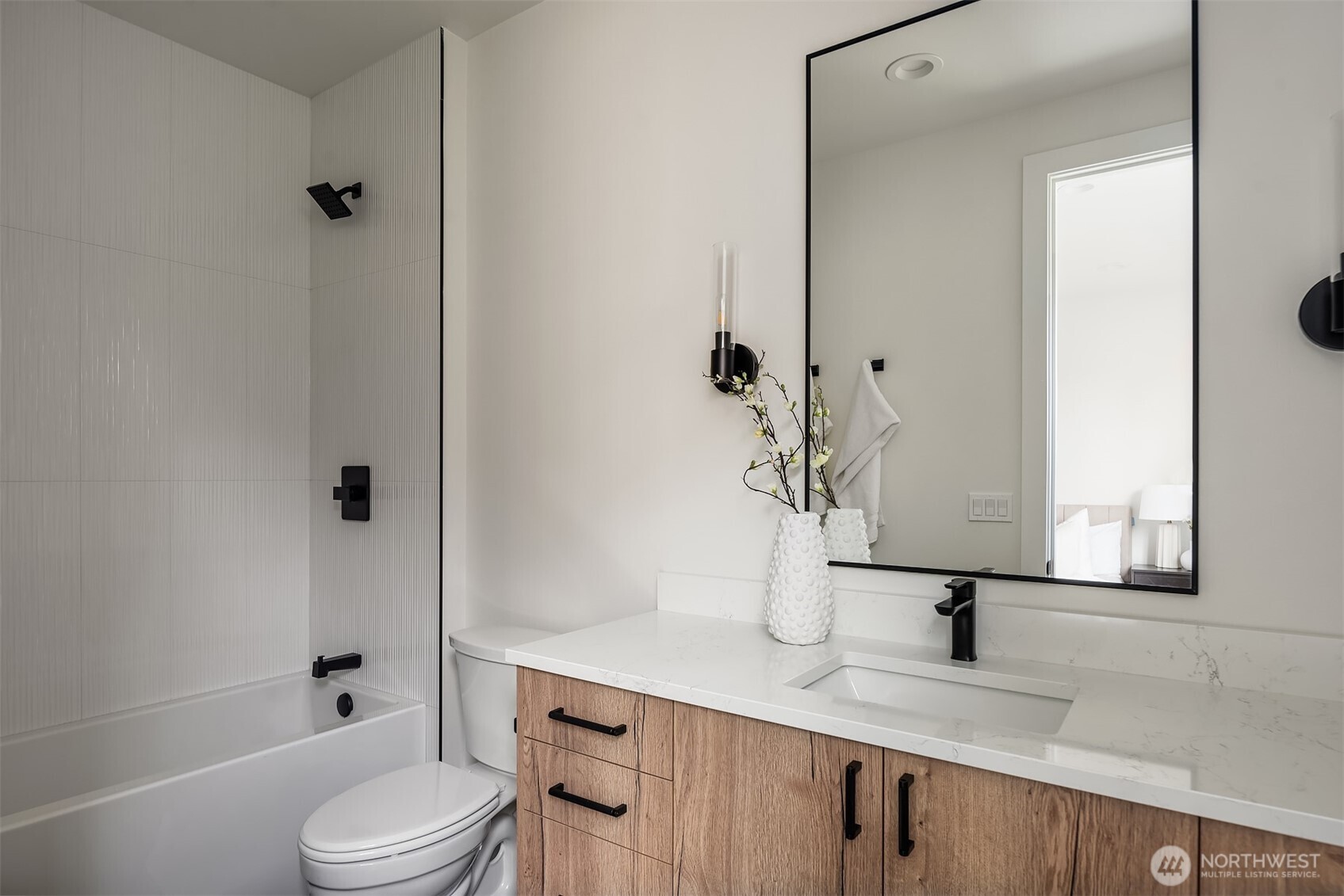 138 8th Court Property Photo 28