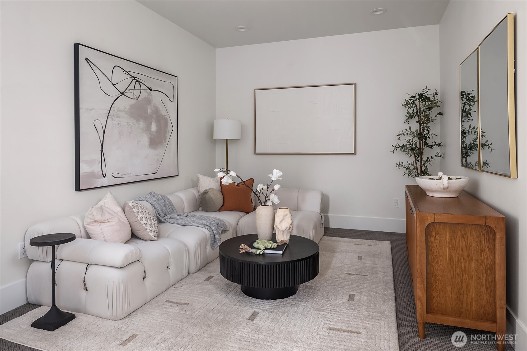 138 8th Court Property Photo 32
