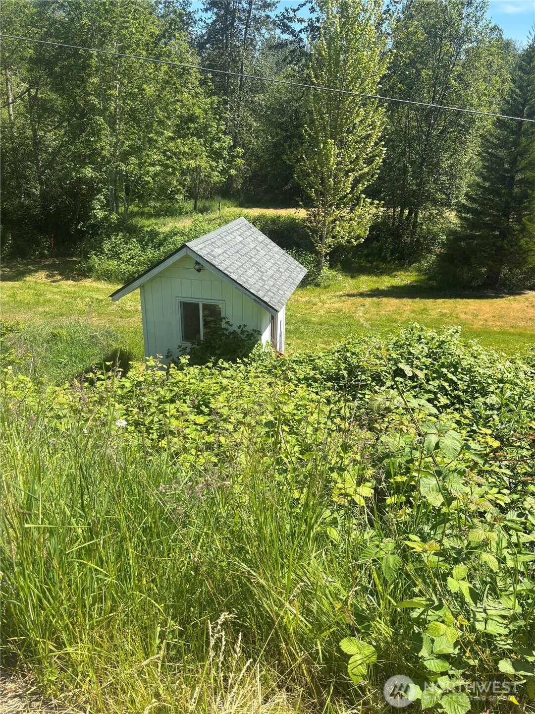 110 112 May Property Photo 9