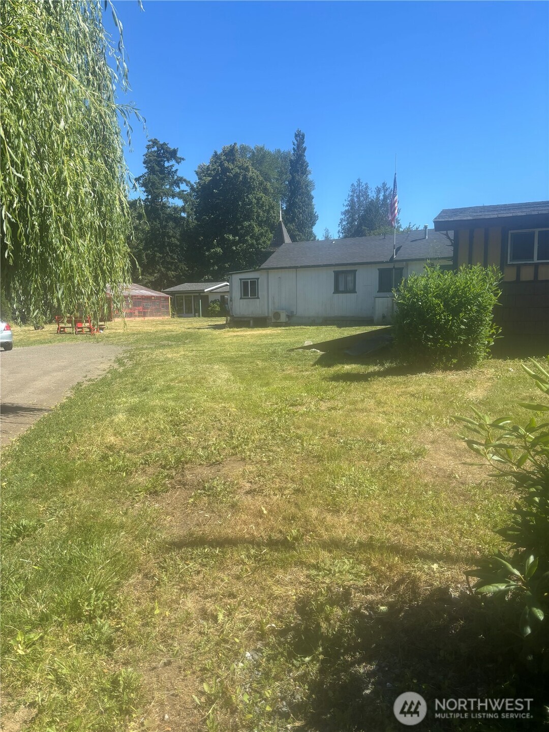 110 112 May Property Photo 10