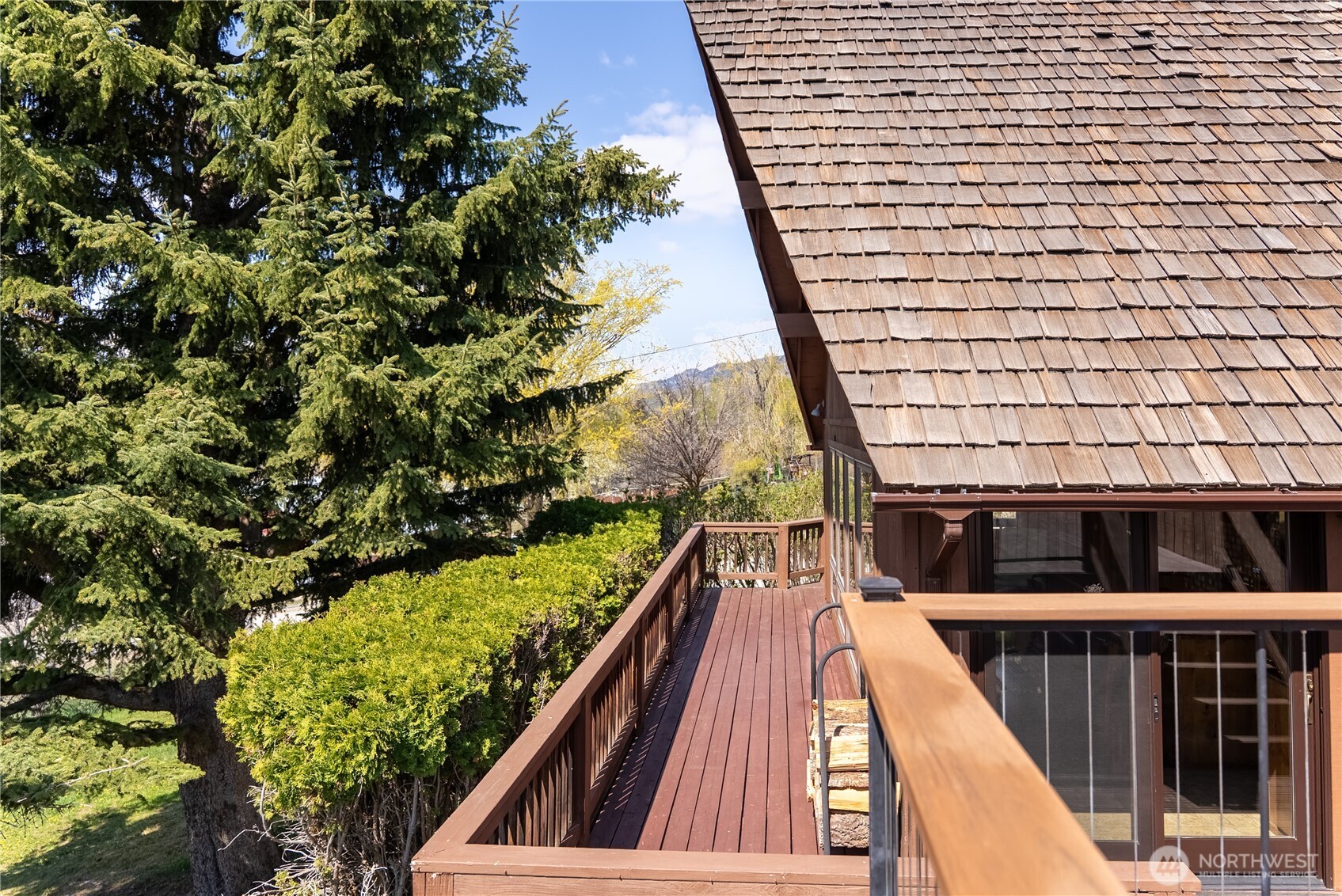 417 Perry Street Property Photo 11