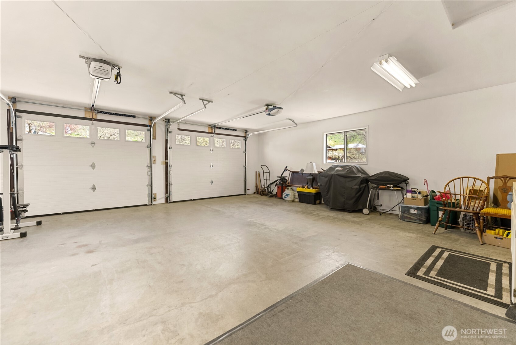 417 Perry Street Property Photo 37
