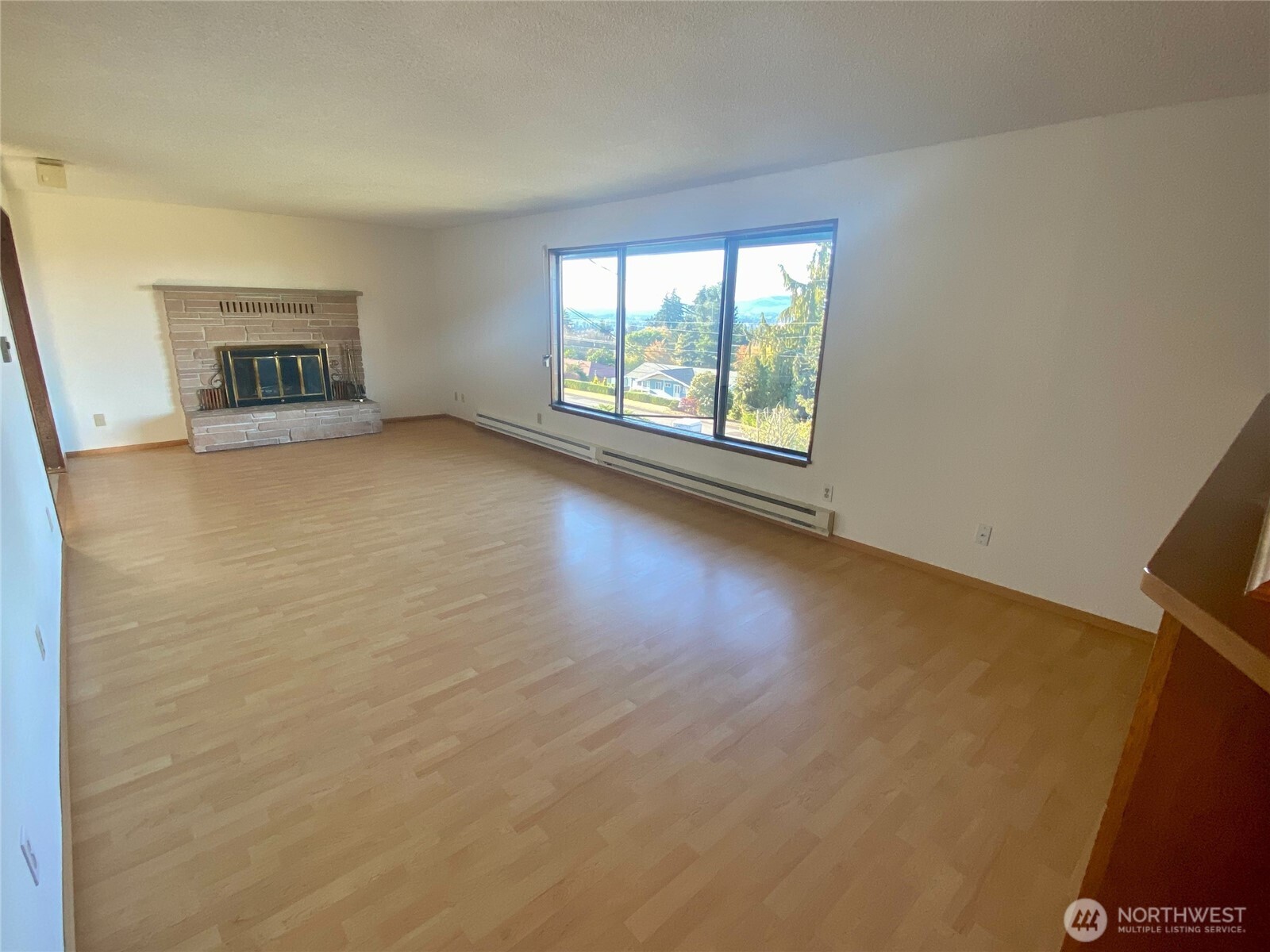 3700 Harbel Drive Property Photo 12