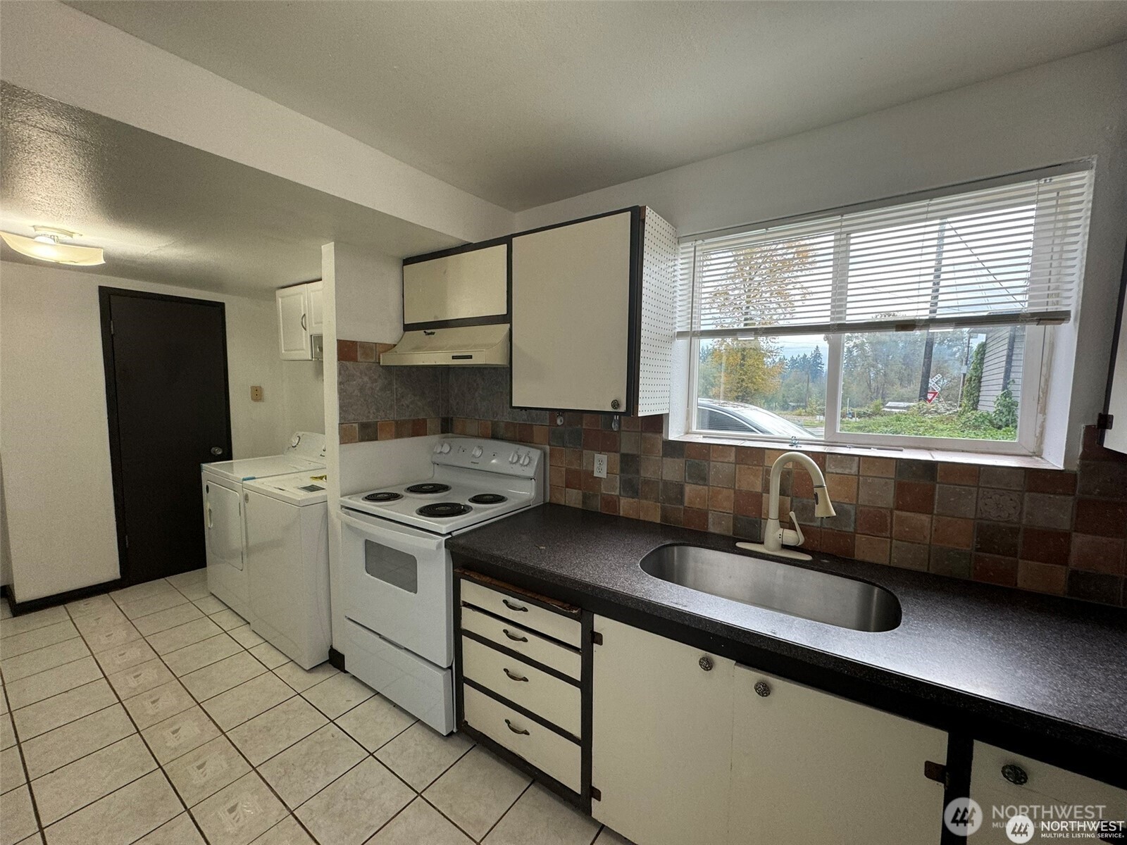 16425 Broadway Avenue Property Photo 22