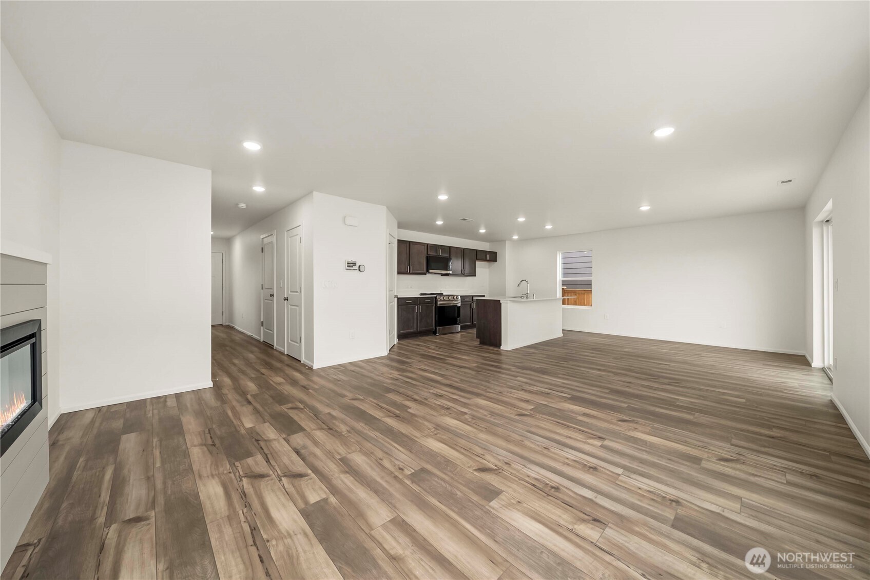 13427 323rd Drive Property Photo 6