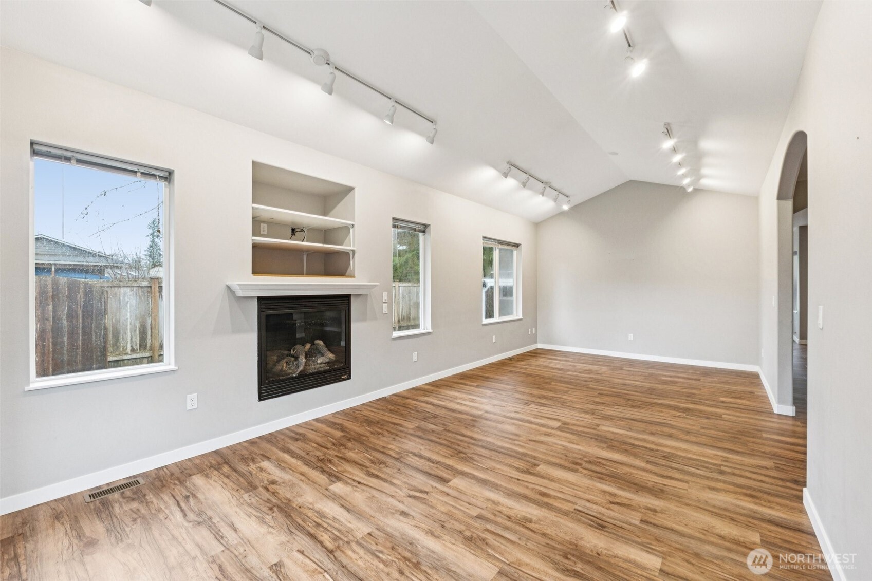 17214 Snohomish Avenue Property Photo 10