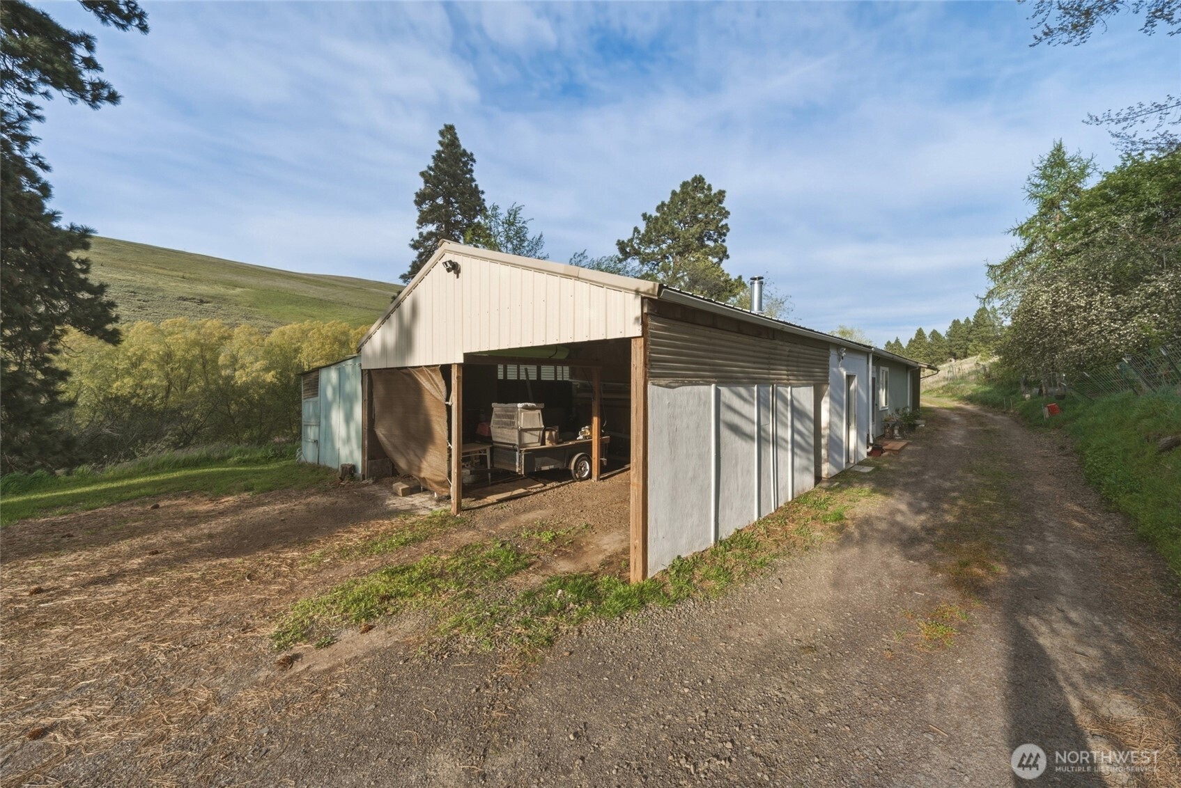 938 Patit Road Property Photo 17
