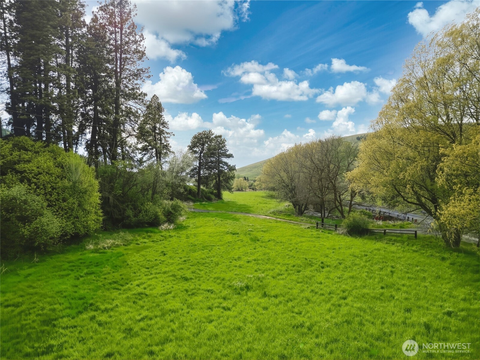 938 Patit Road Property Photo 24