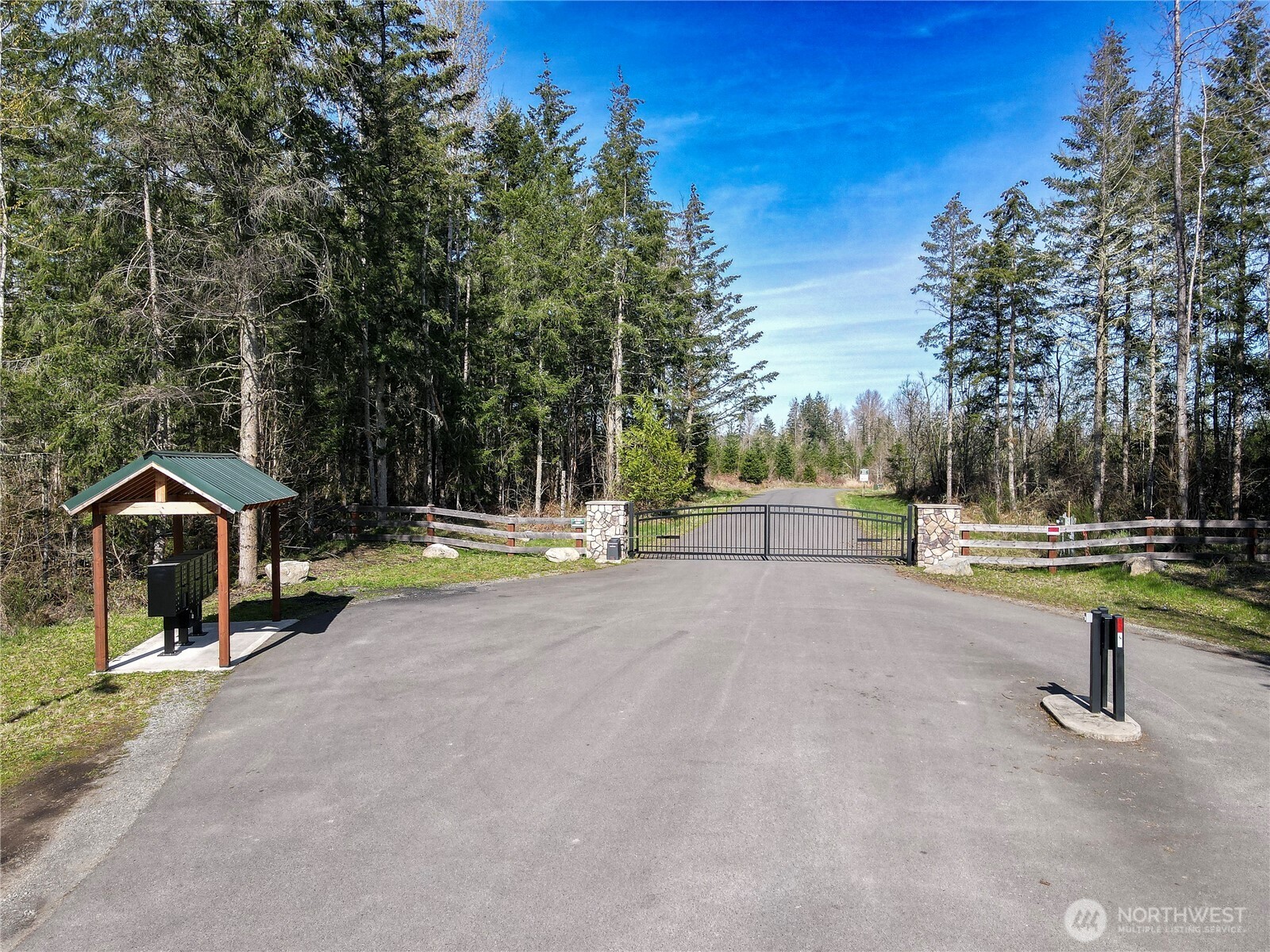 1631 334th Street Property Photo 2