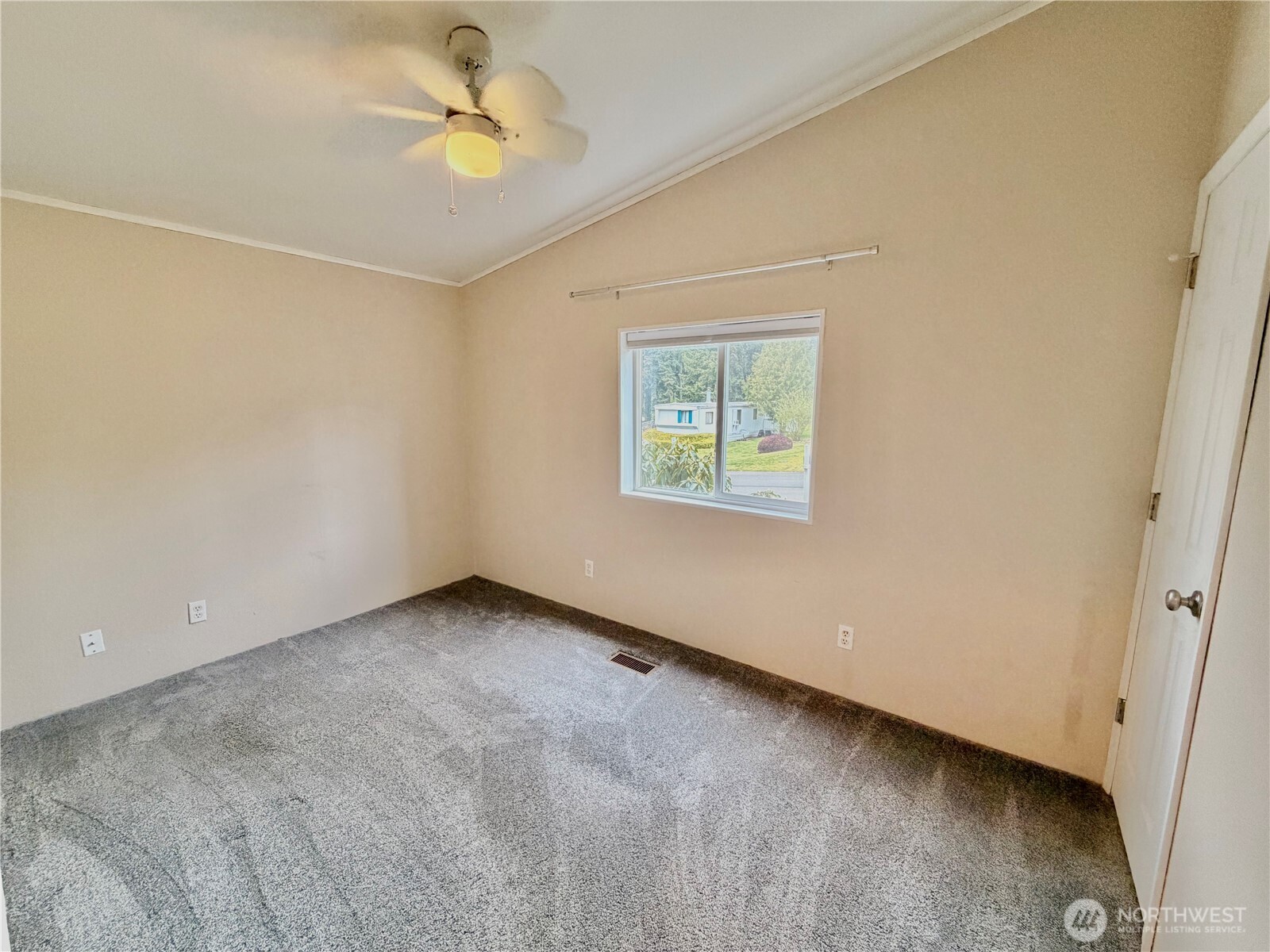 9110 218th Street Ct Property Photo 14