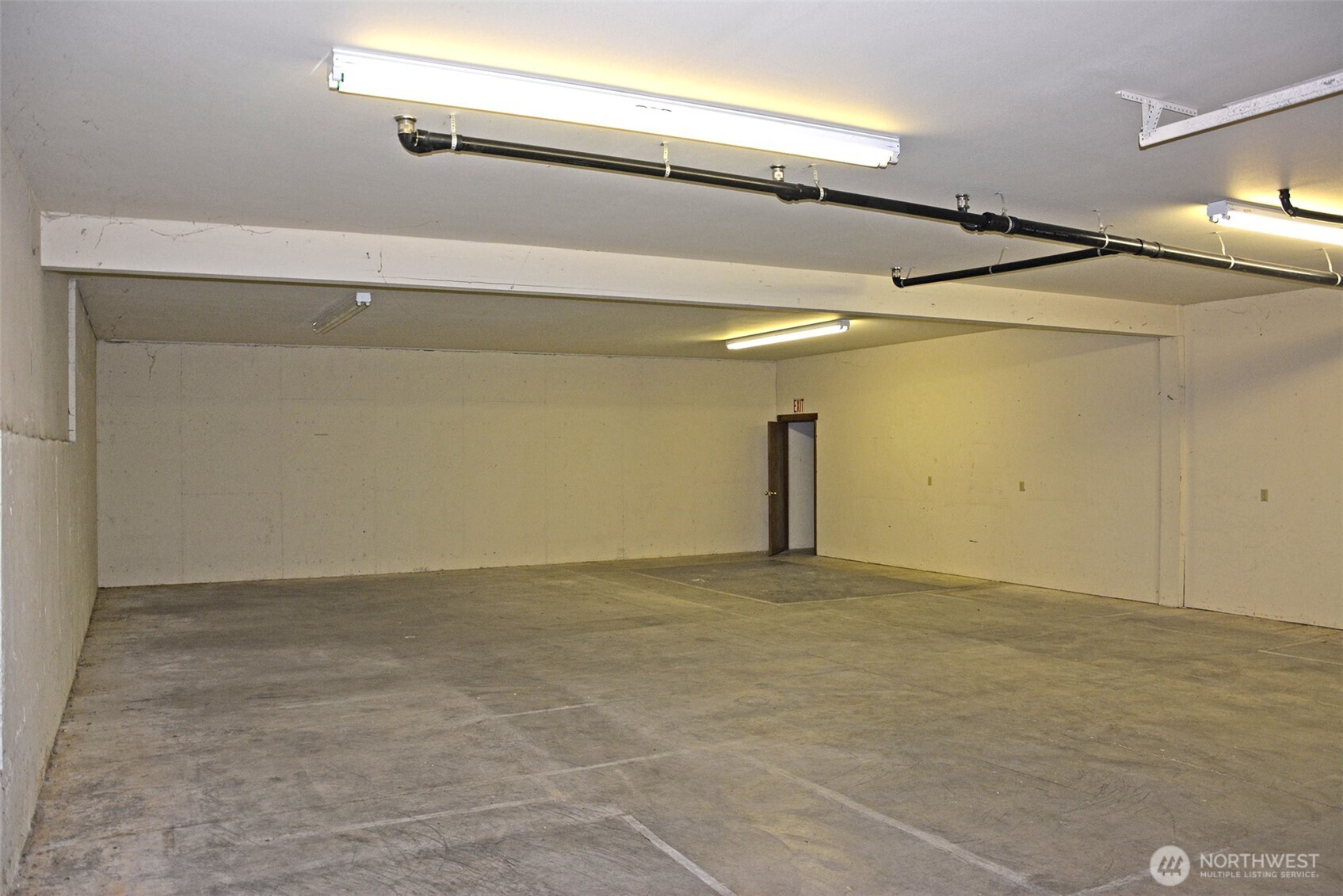 2427 W Sims Way Property Photo 11