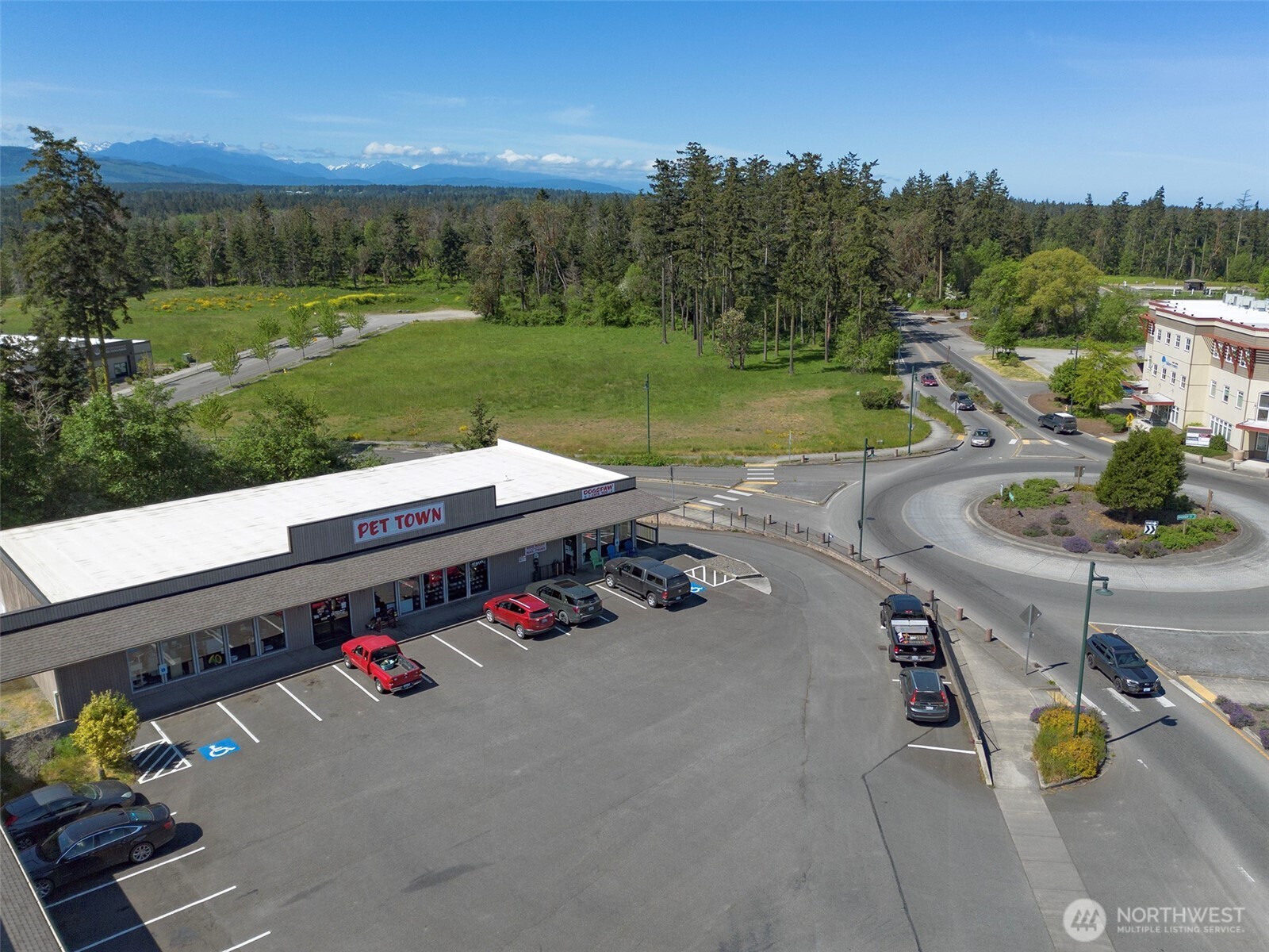 2427 W Sims Way Property Photo 26