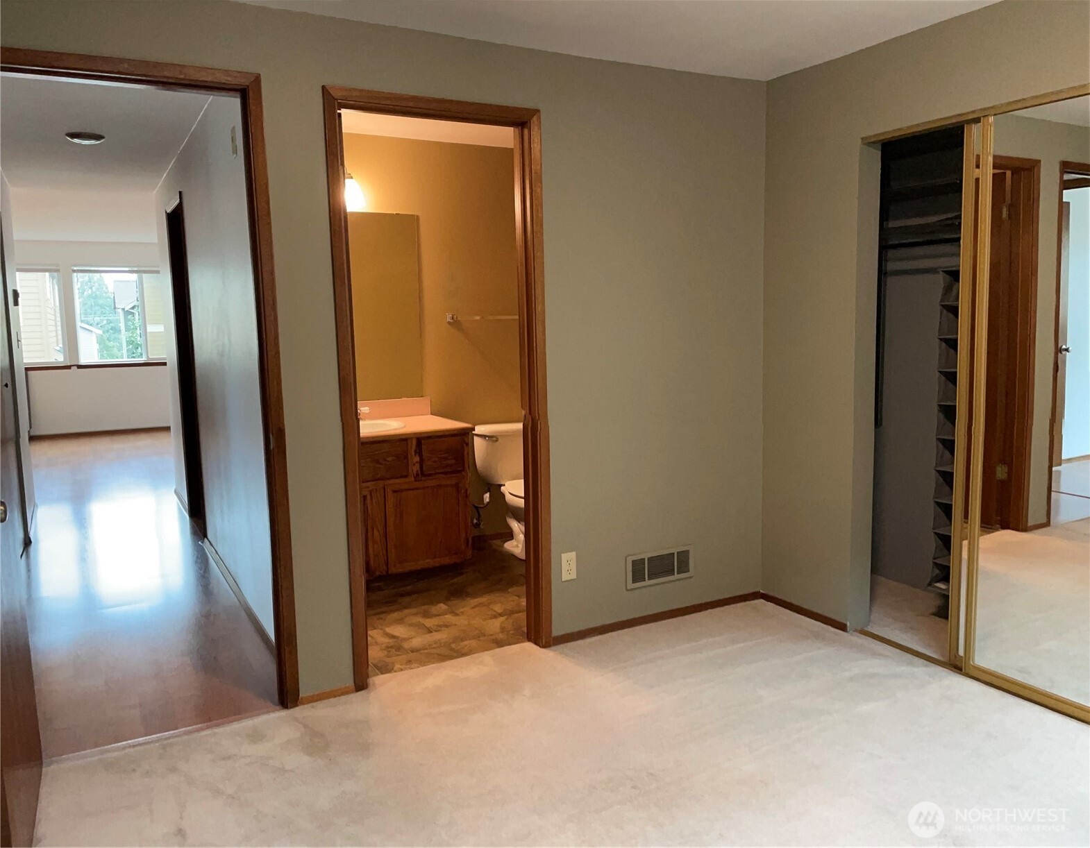 731 N 94th Street 8 Property Photo 25