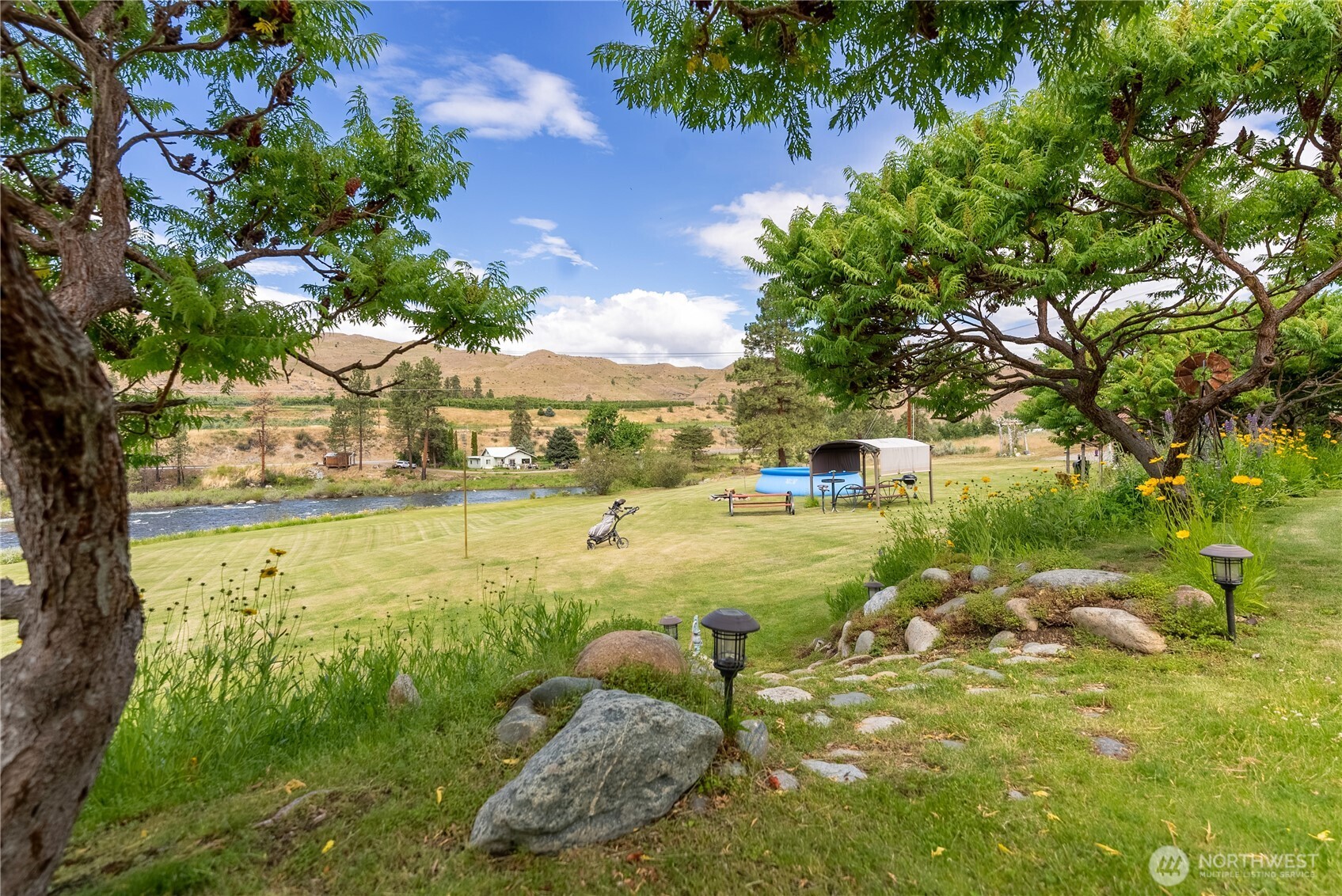 30 Whitewater Drive Property Photo 11