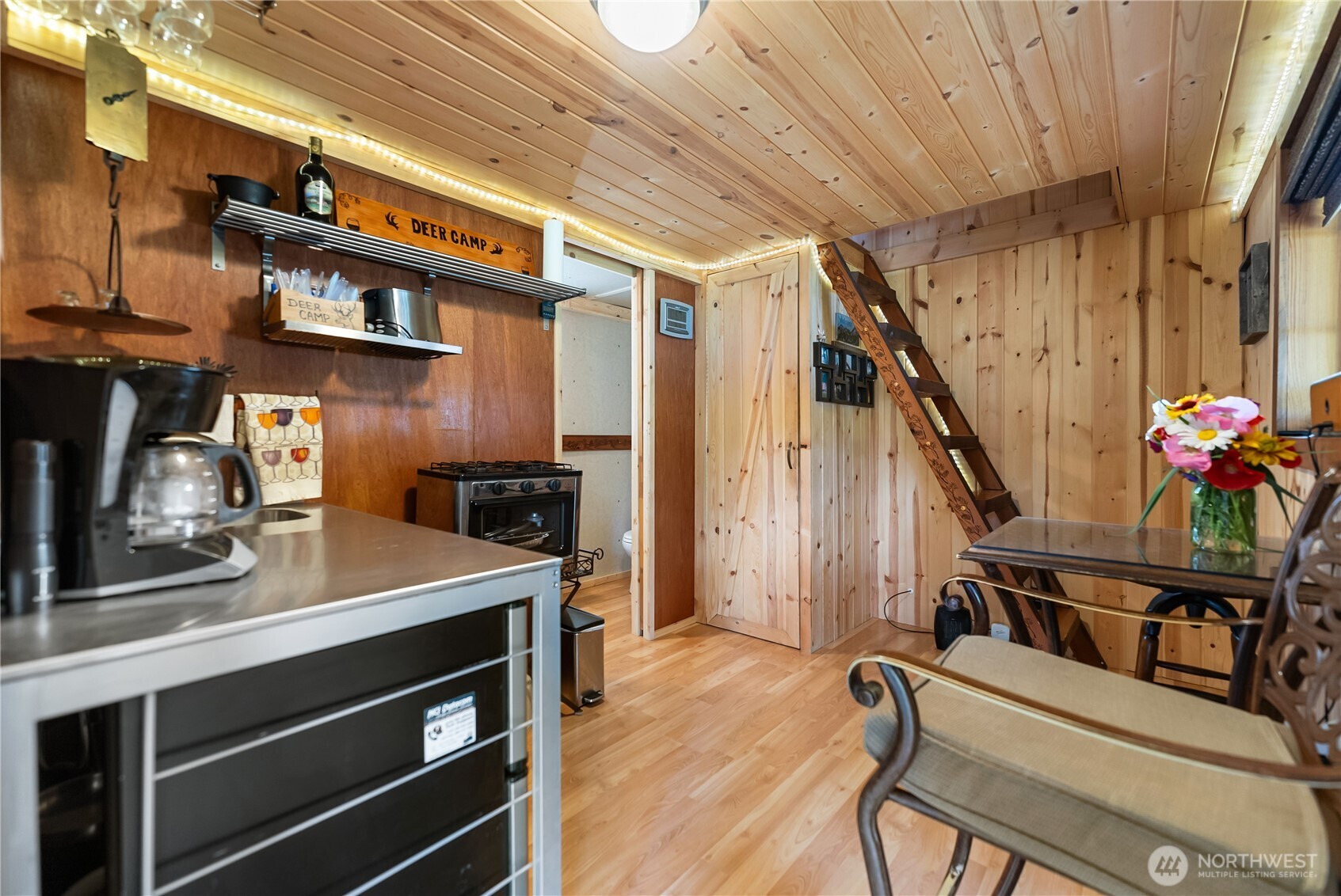 30 Whitewater Drive Property Photo 15