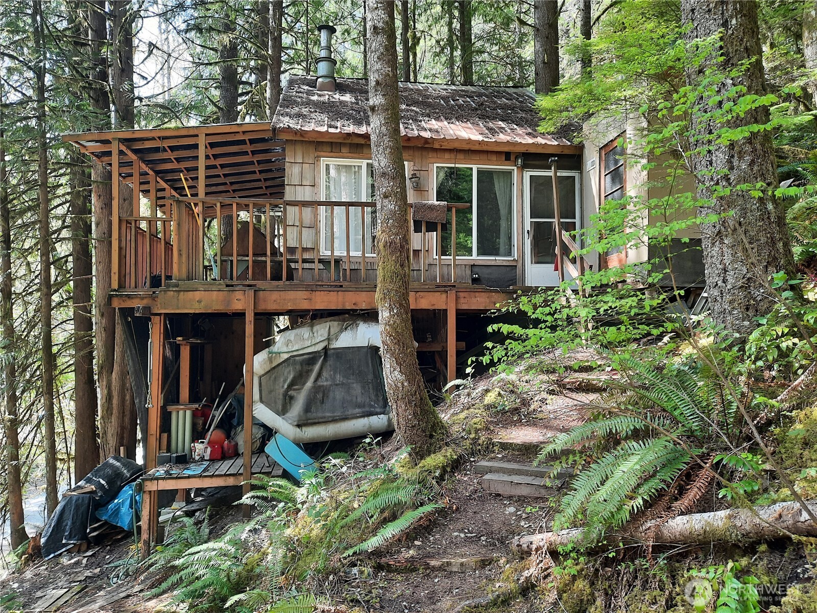 64011 E Cascade Drive Property Photo 1
