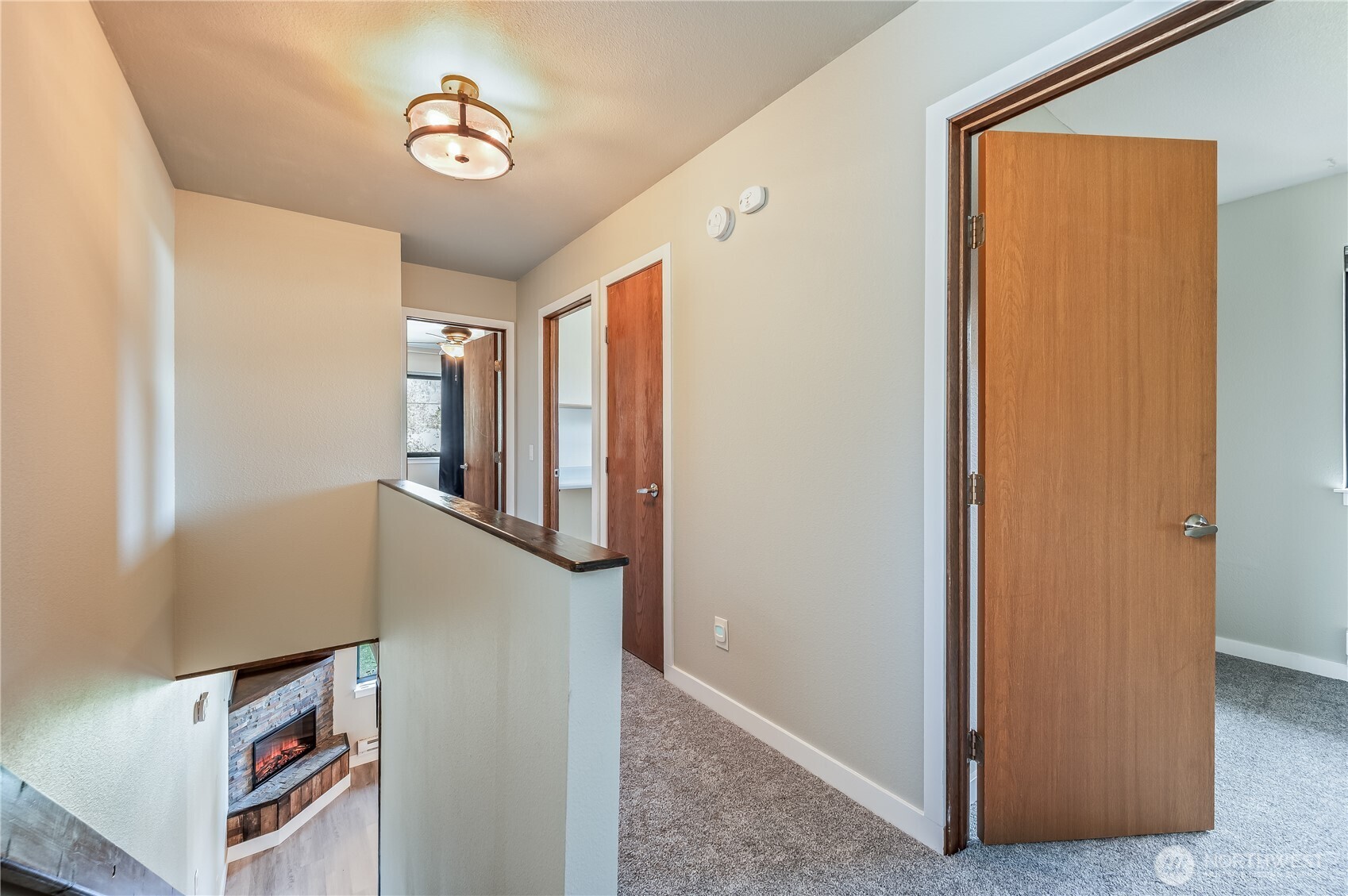 221 Evans Street Property Photo 12