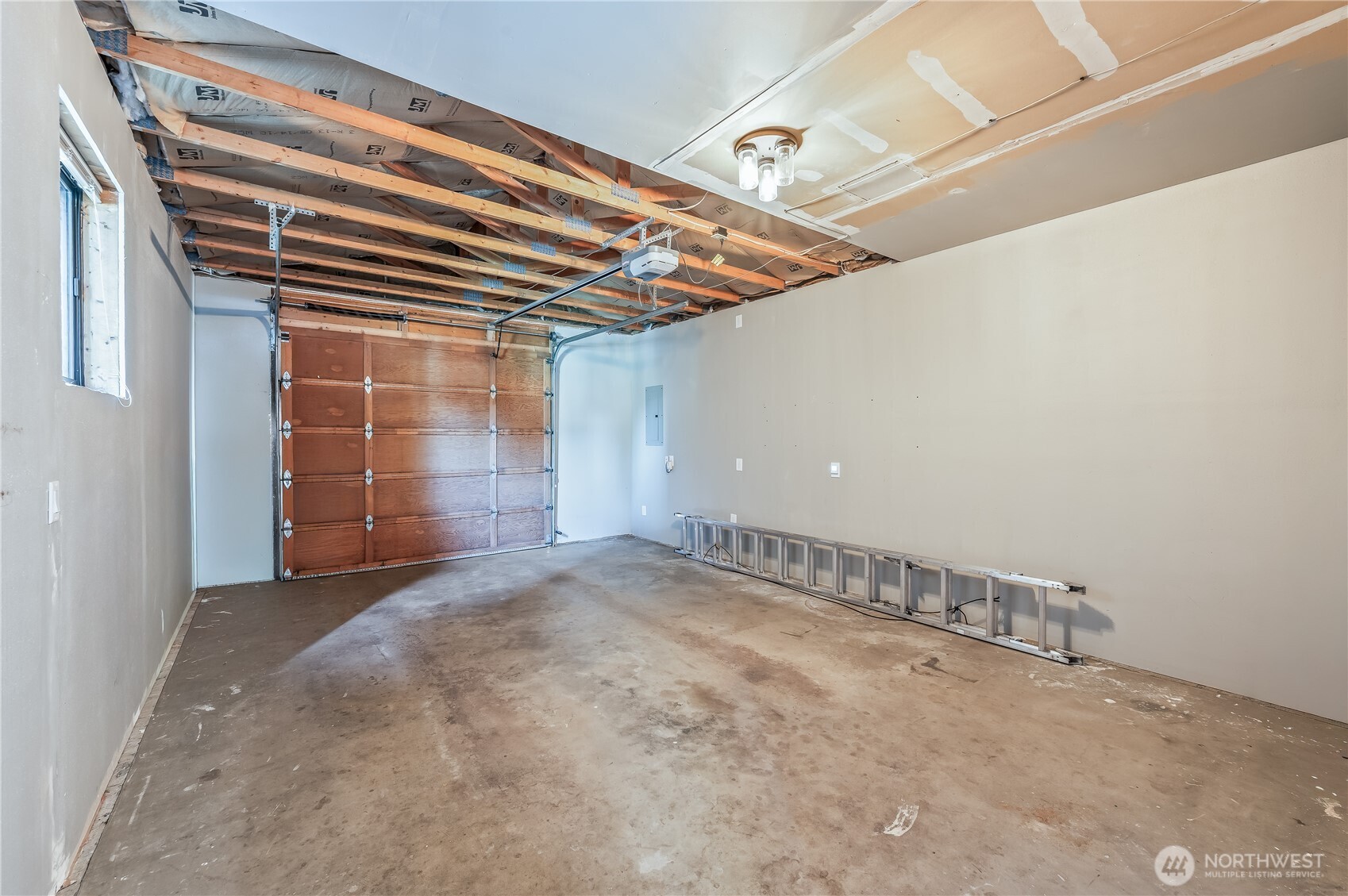 221 Evans Street Property Photo 19