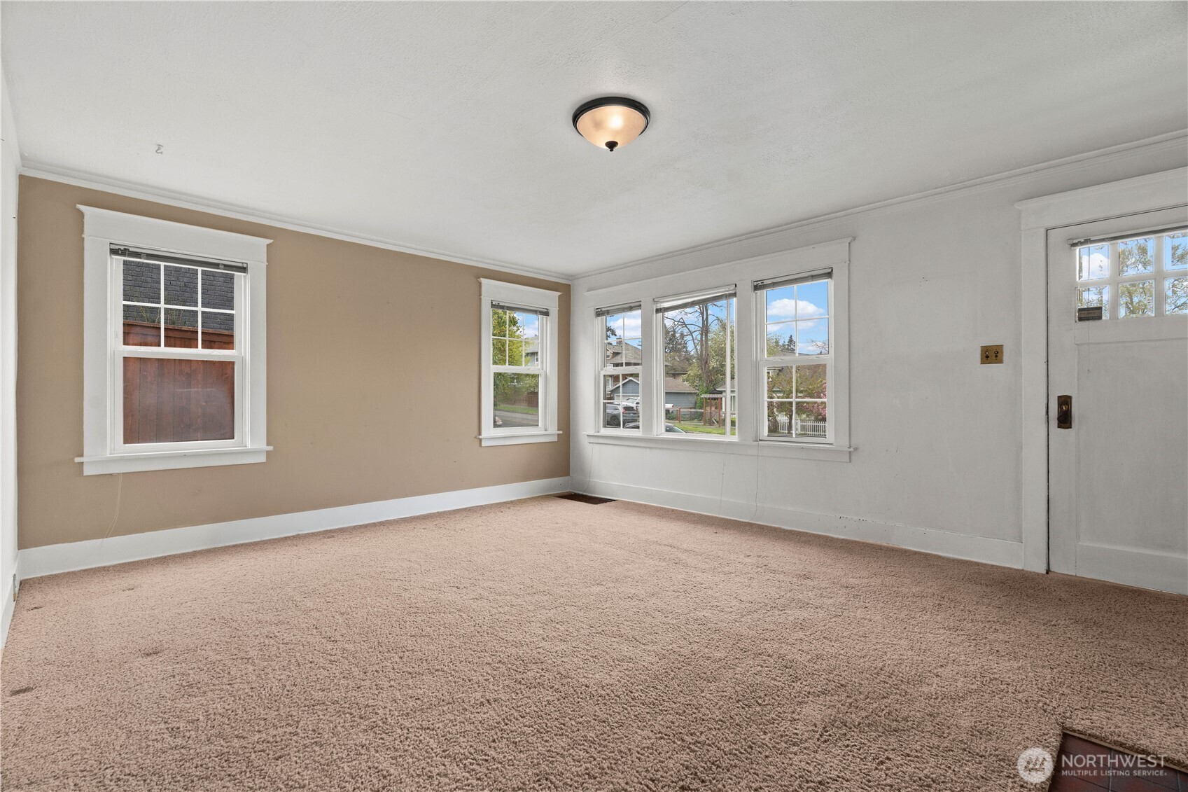 3740 N 30th Street Property Photo 6
