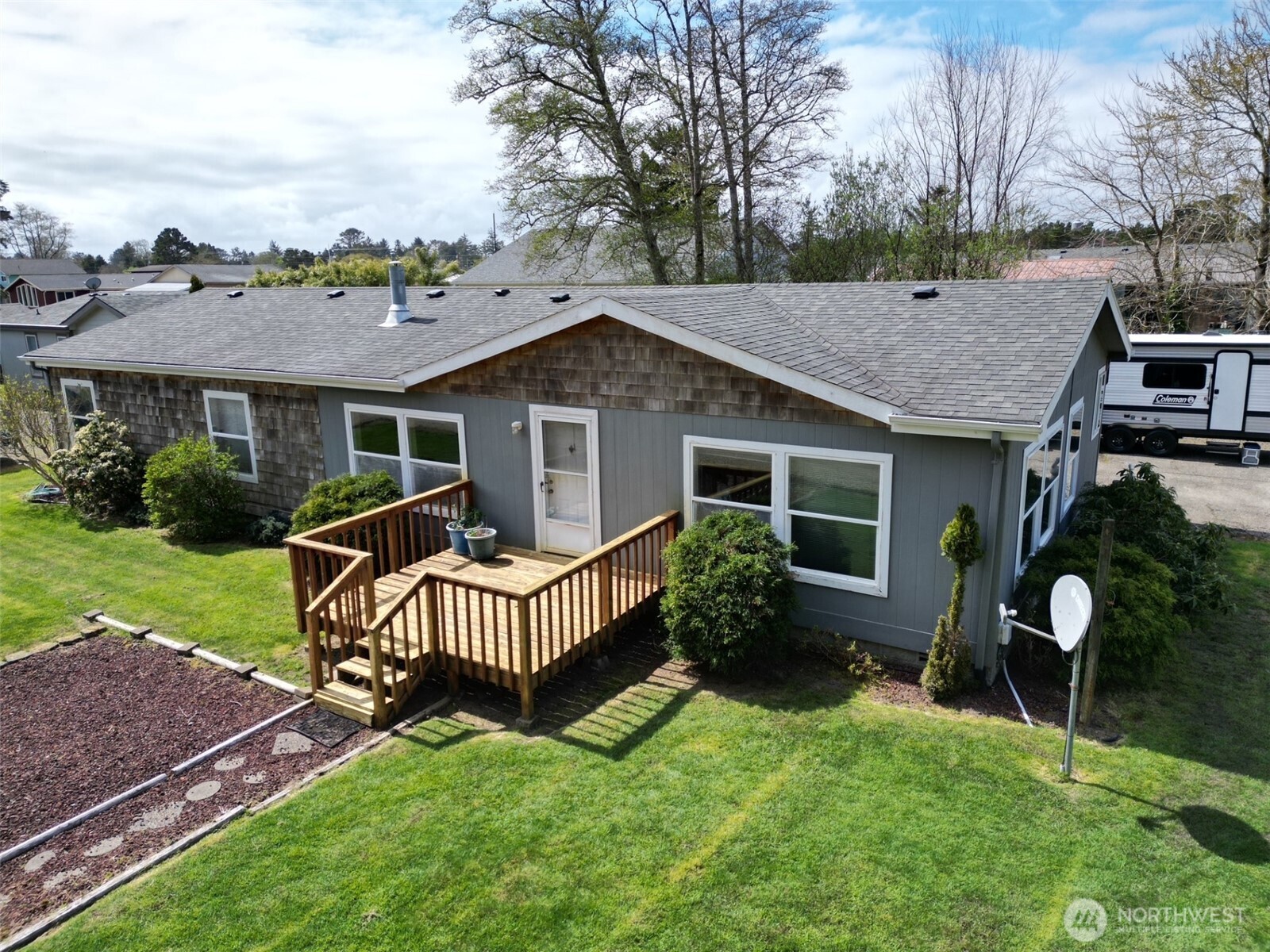 305 Godsey Lane Property Photo 1