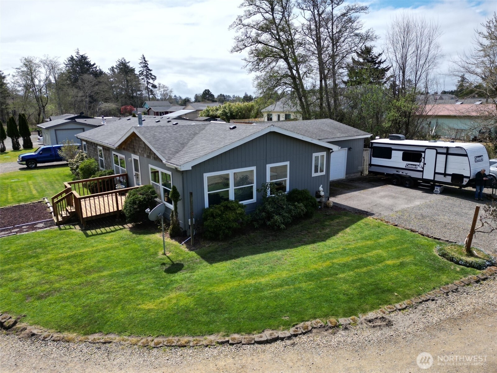 305 Godsey Lane Property Photo 2