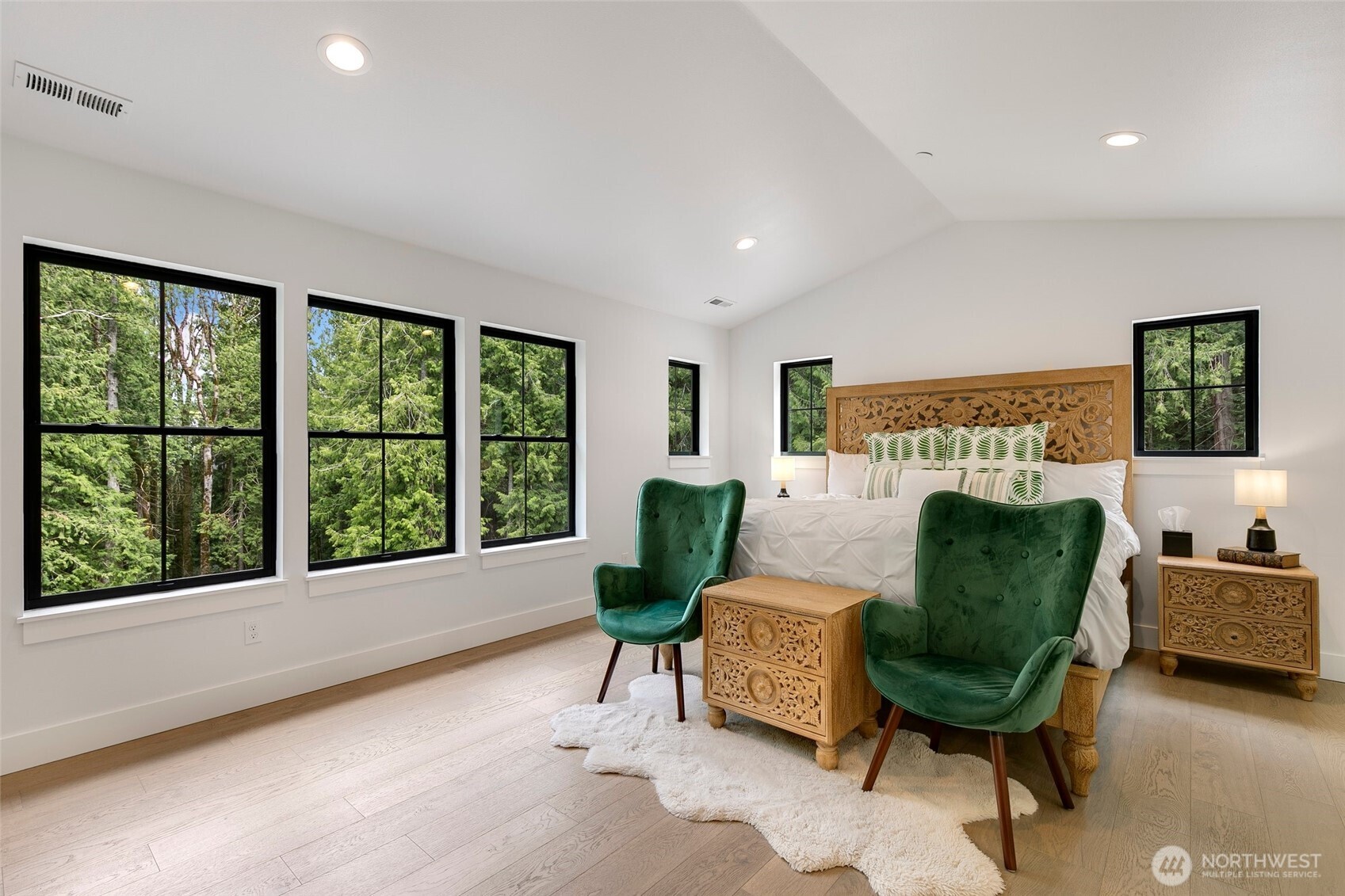 26237 Se Old Black Nugget Road Property Photo 18
