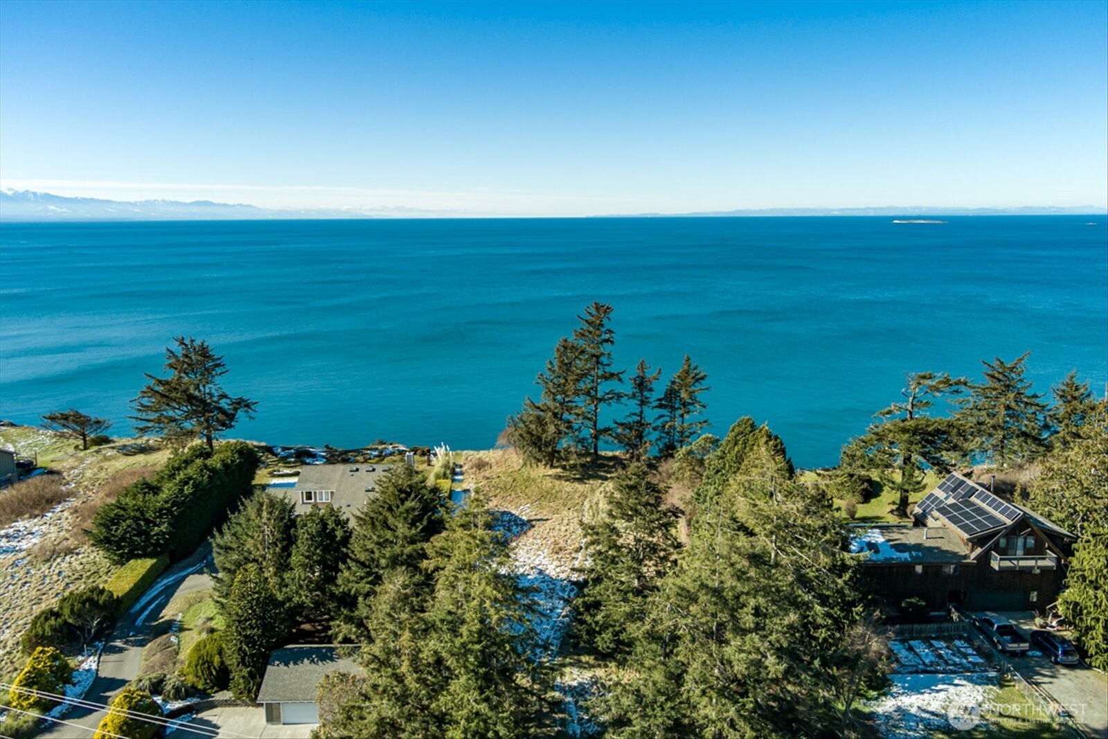 2089 West Beach Road Property Photo 4
