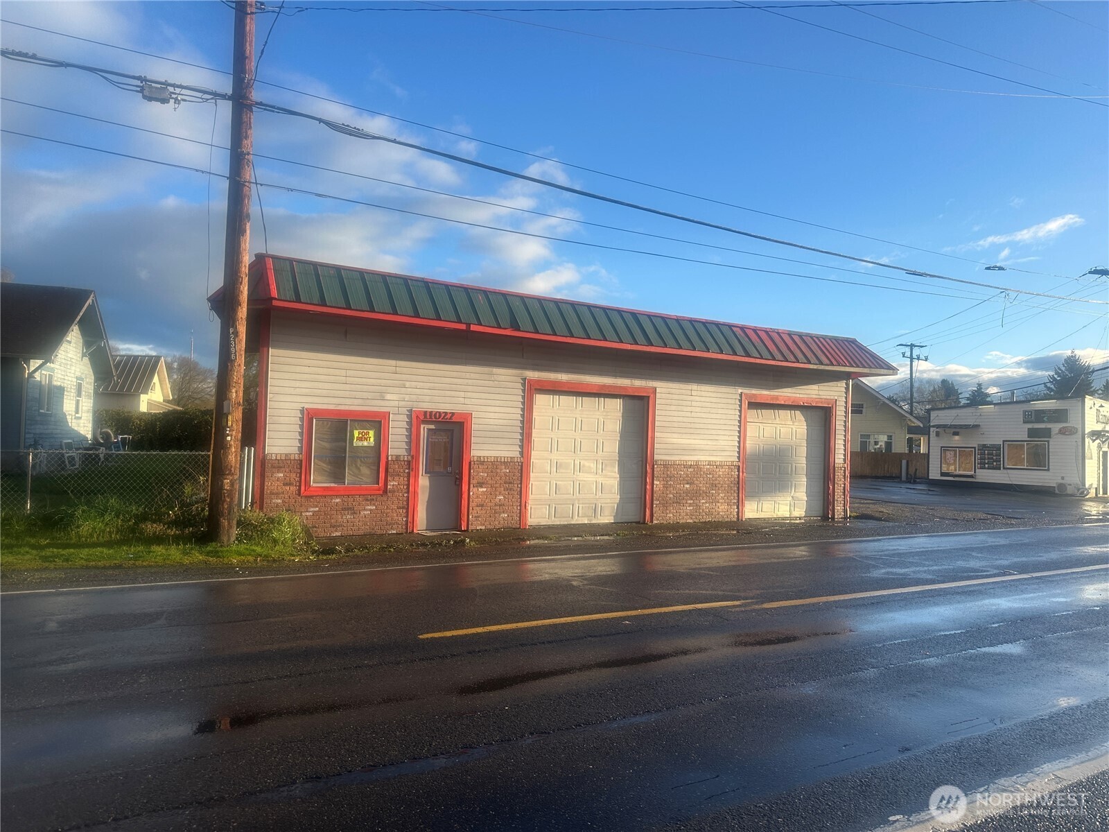 11022 Valley Avenue Property Photo 1