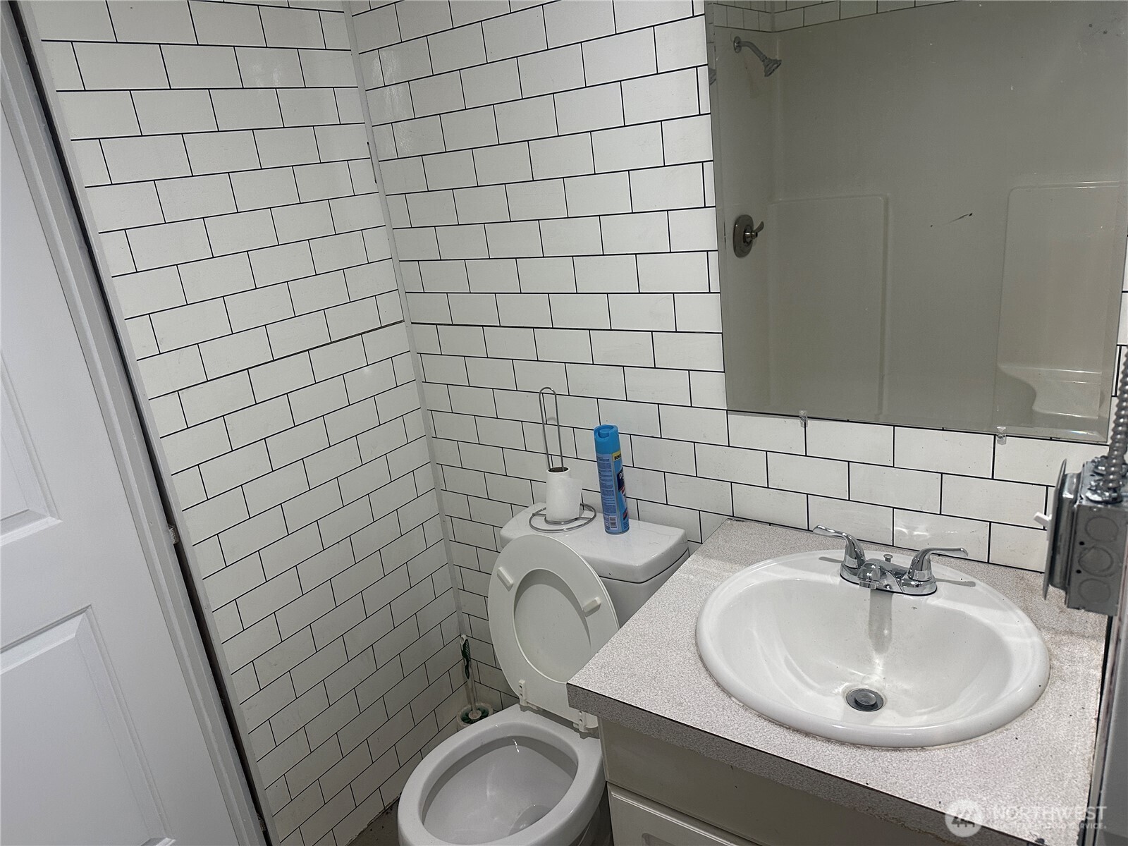 11022 Valley Avenue Property Photo 10