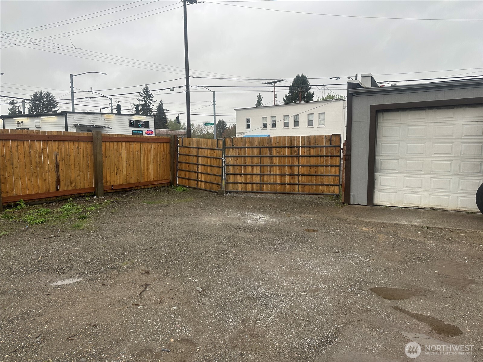 11022 Valley Avenue Property Photo 16