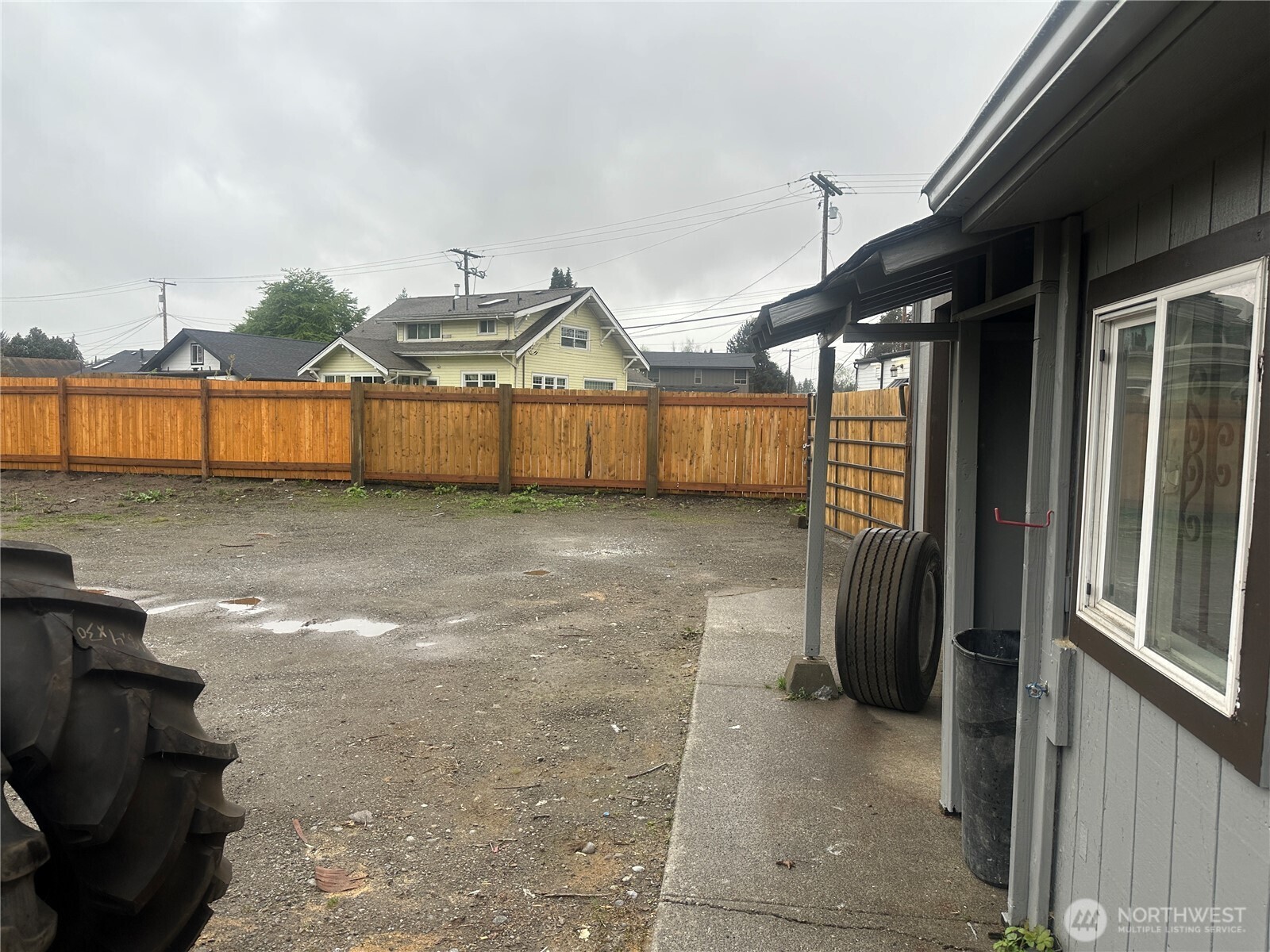 11022 Valley Avenue Property Photo 17