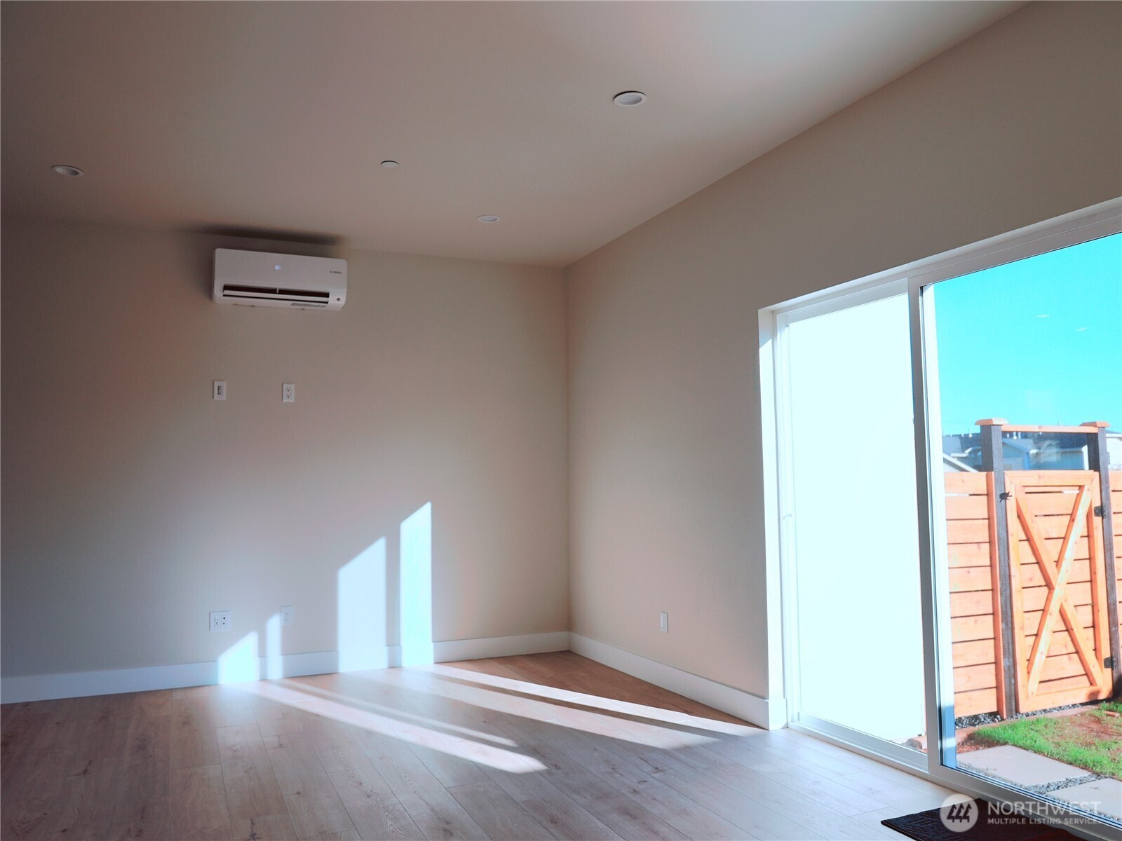 2155 Siddle Loop 105 Property Photo 6