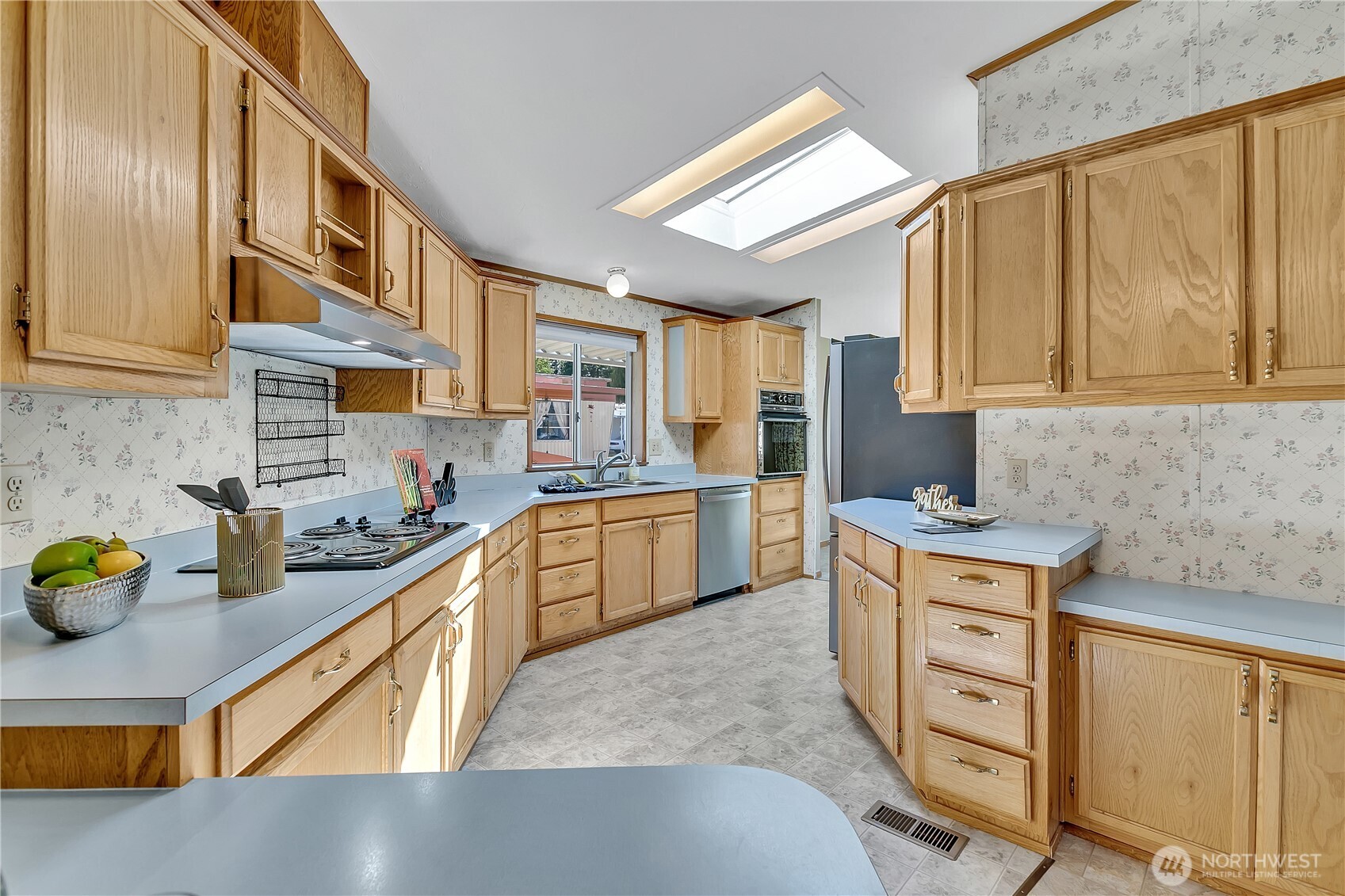 1111 Archwood Drive 311 Property Photo 8