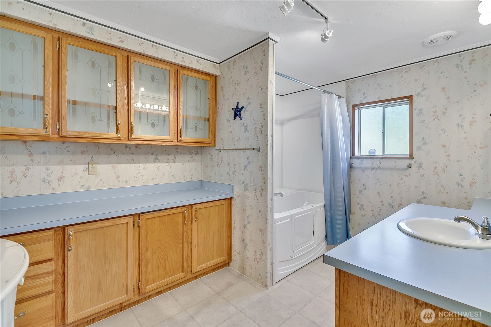 1111 Archwood Drive 311 Property Photo 16