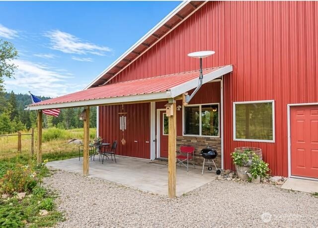 1239 Kewa Meteor Road Property Photo 3