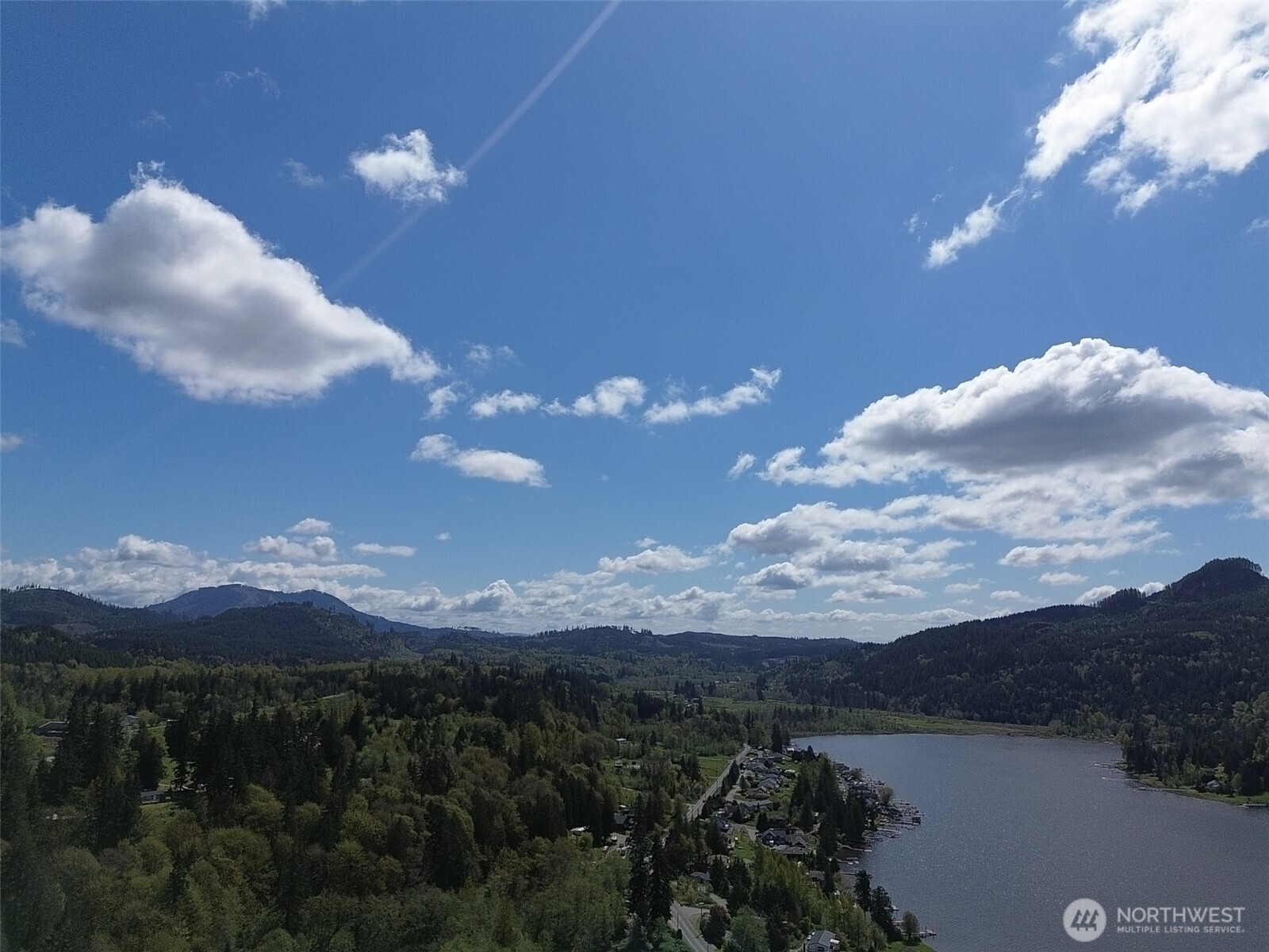 18411 Blacktail Trail Property Photo 3