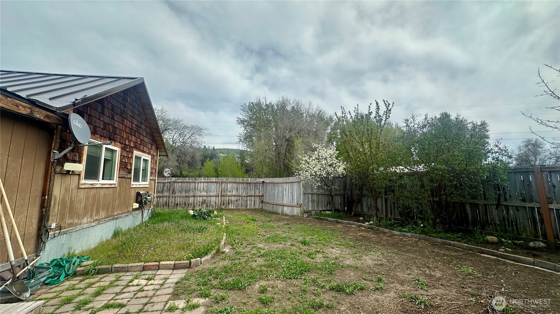 400 Bluff Street Property Photo 4