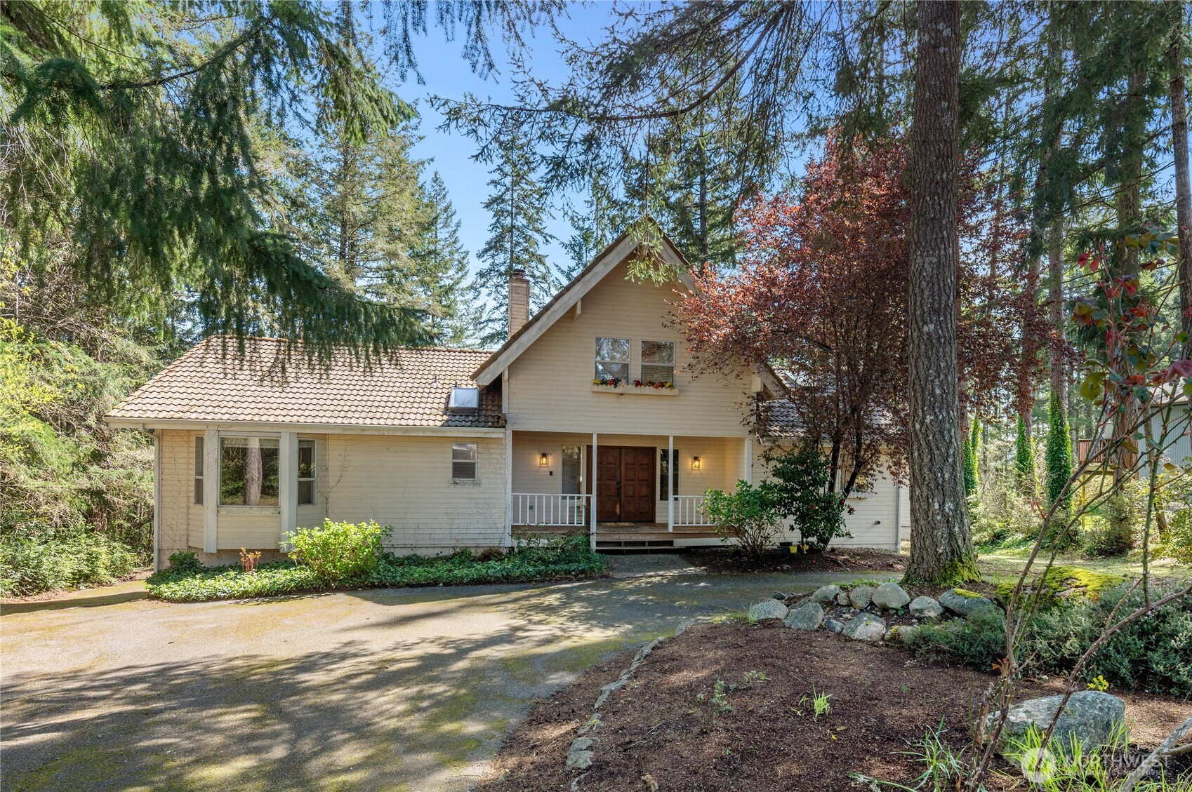 30 E Rainier Drive Property Photo 1