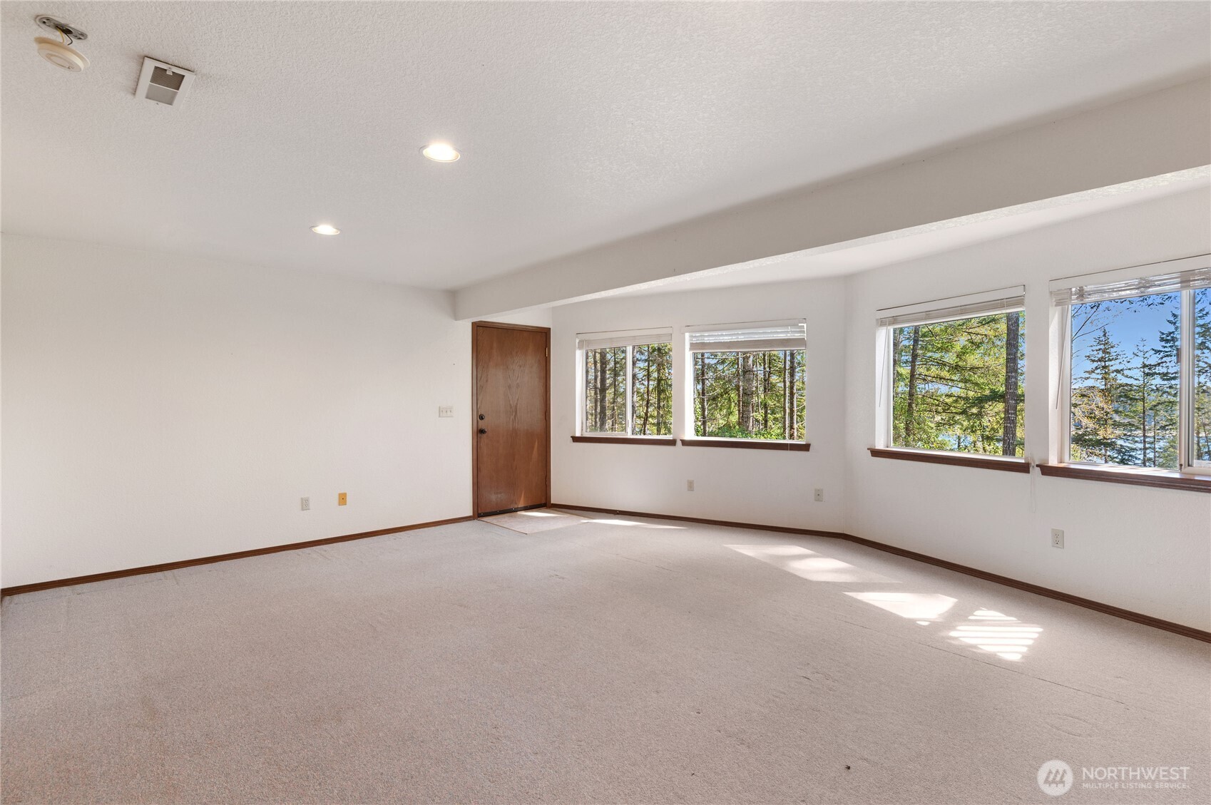 30 E Rainier Drive Property Photo 26