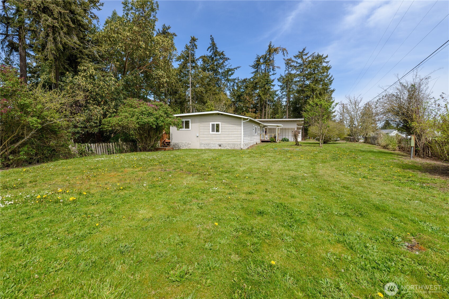 251 Washington Harbor Rd Property Photo 6